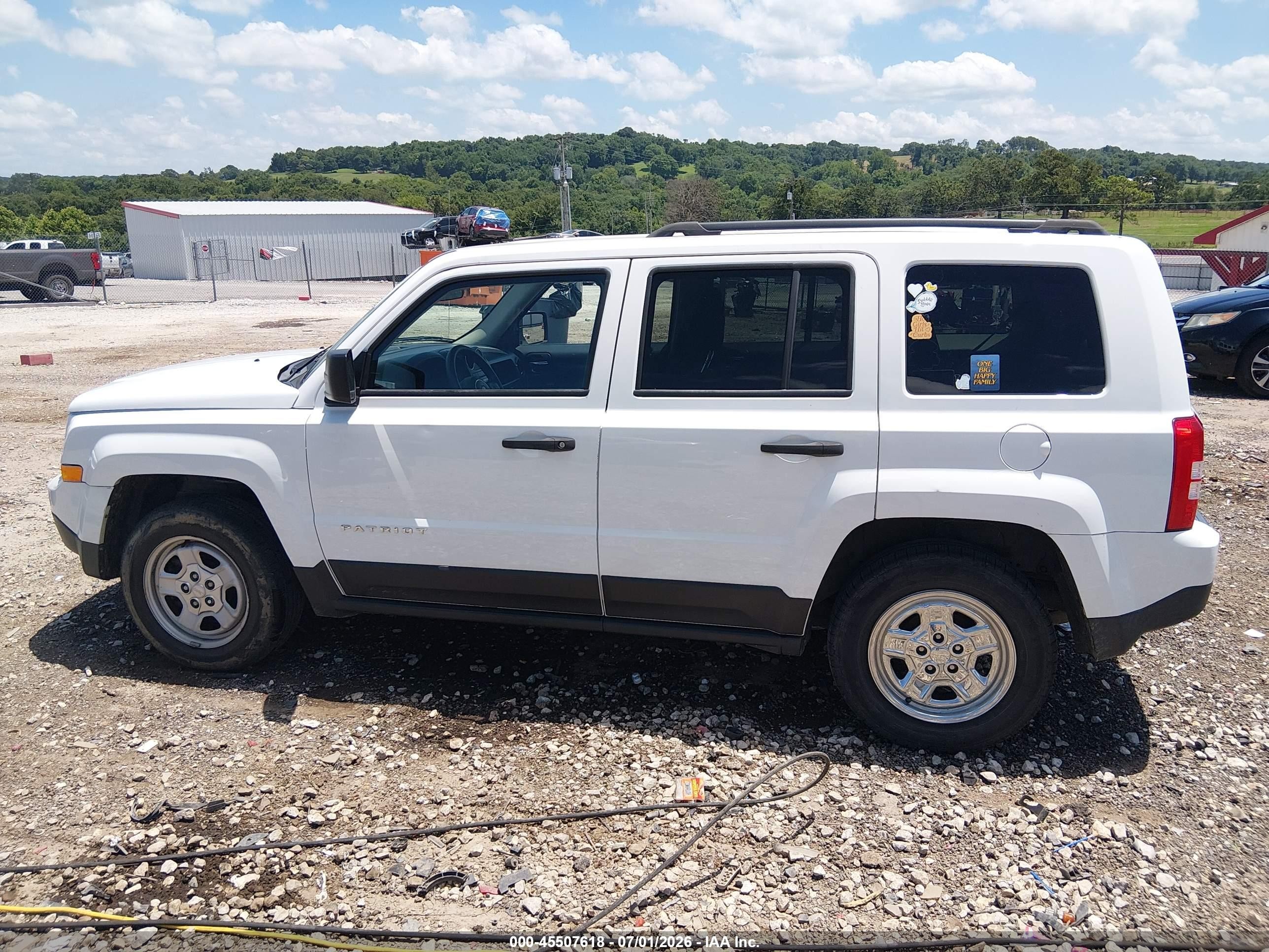 2015 Jeep Patriot Sport White vin: 1C4NJPBA1FD399584