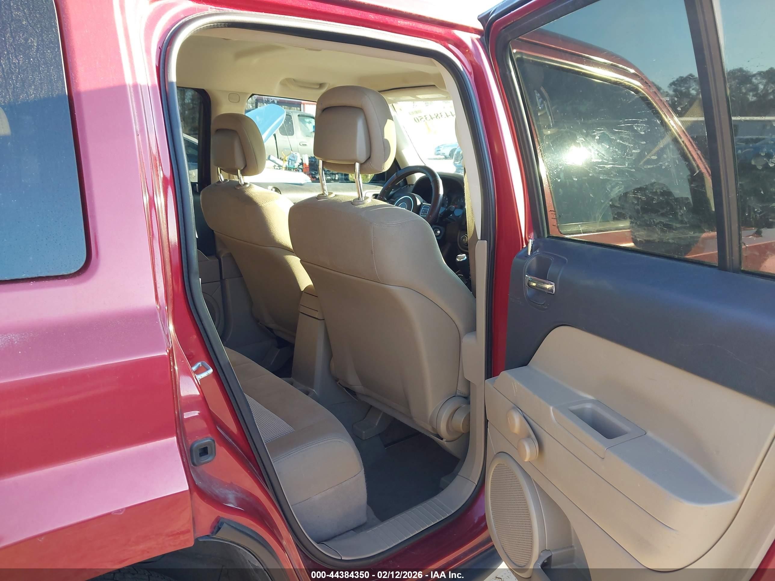 2012 Jeep Patriot Sport Red vin: 1C4NJPBA2CD590555
