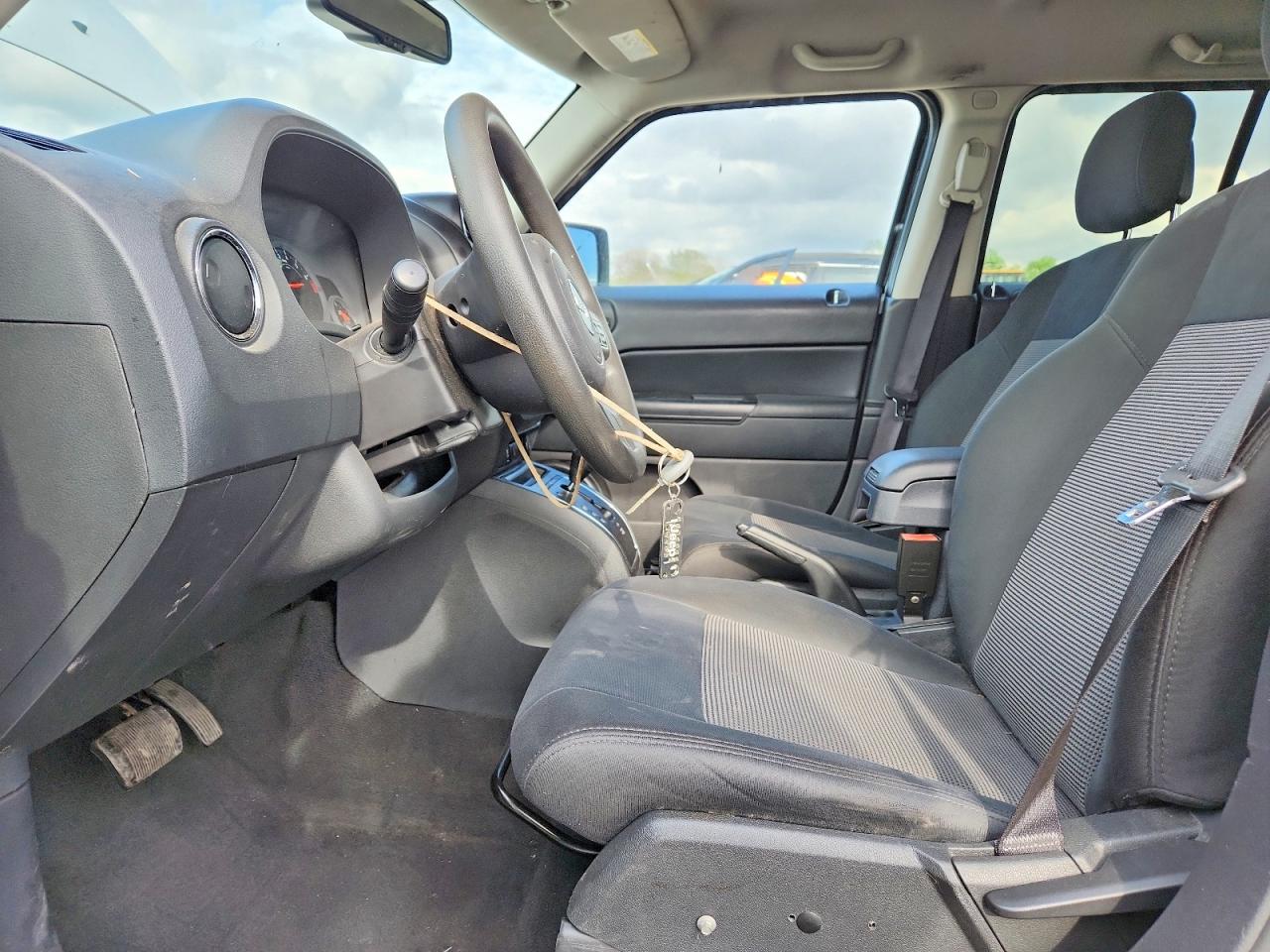 2012 Jeep Patriot Sport White vin: 1C4NJPBA2CD642900