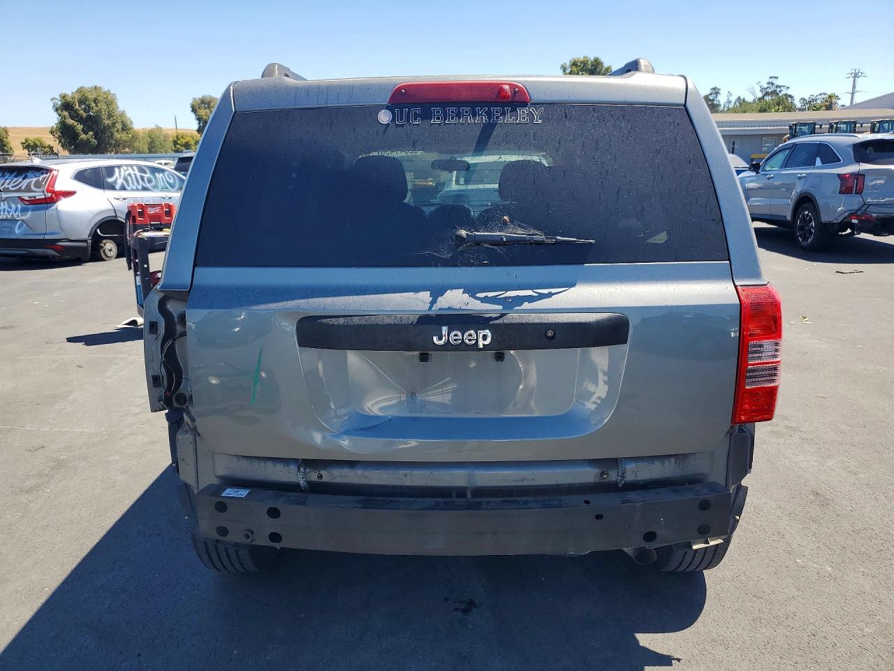 2012 Jeep Patriot Sport Gray vin: 1C4NJPBA2CD683978