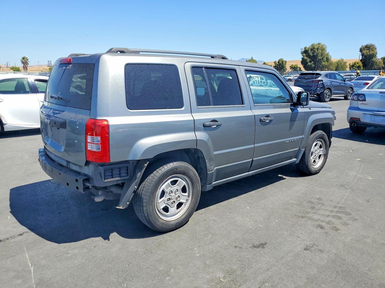 2012 Jeep Patriot Sport Gray vin: 1C4NJPBA2CD683978