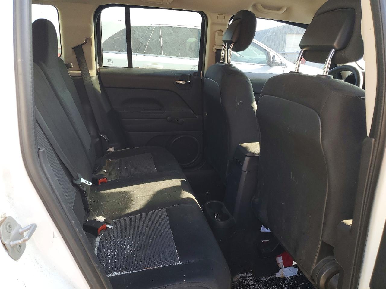 2014 Jeep Patriot Sport White vin: 1C4NJPBA2ED618454
