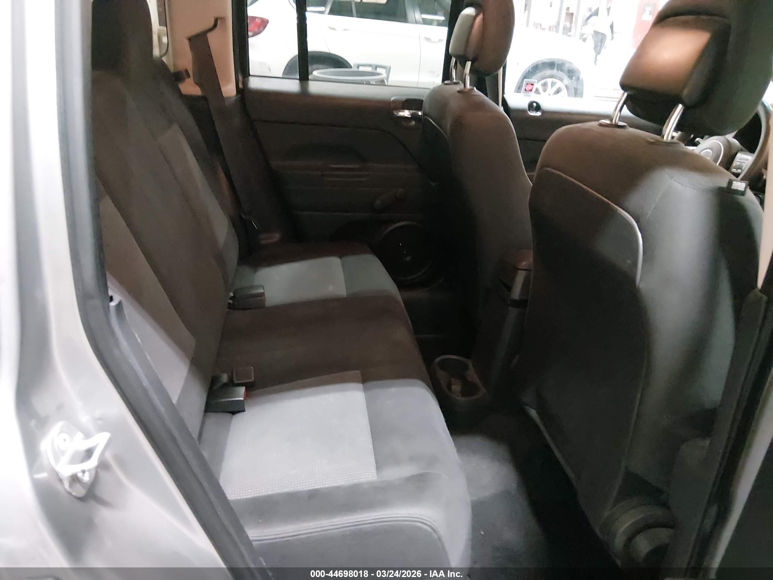 2014 Jeep Patriot Sport Gray vin: 1C4NJPBA2ED752526