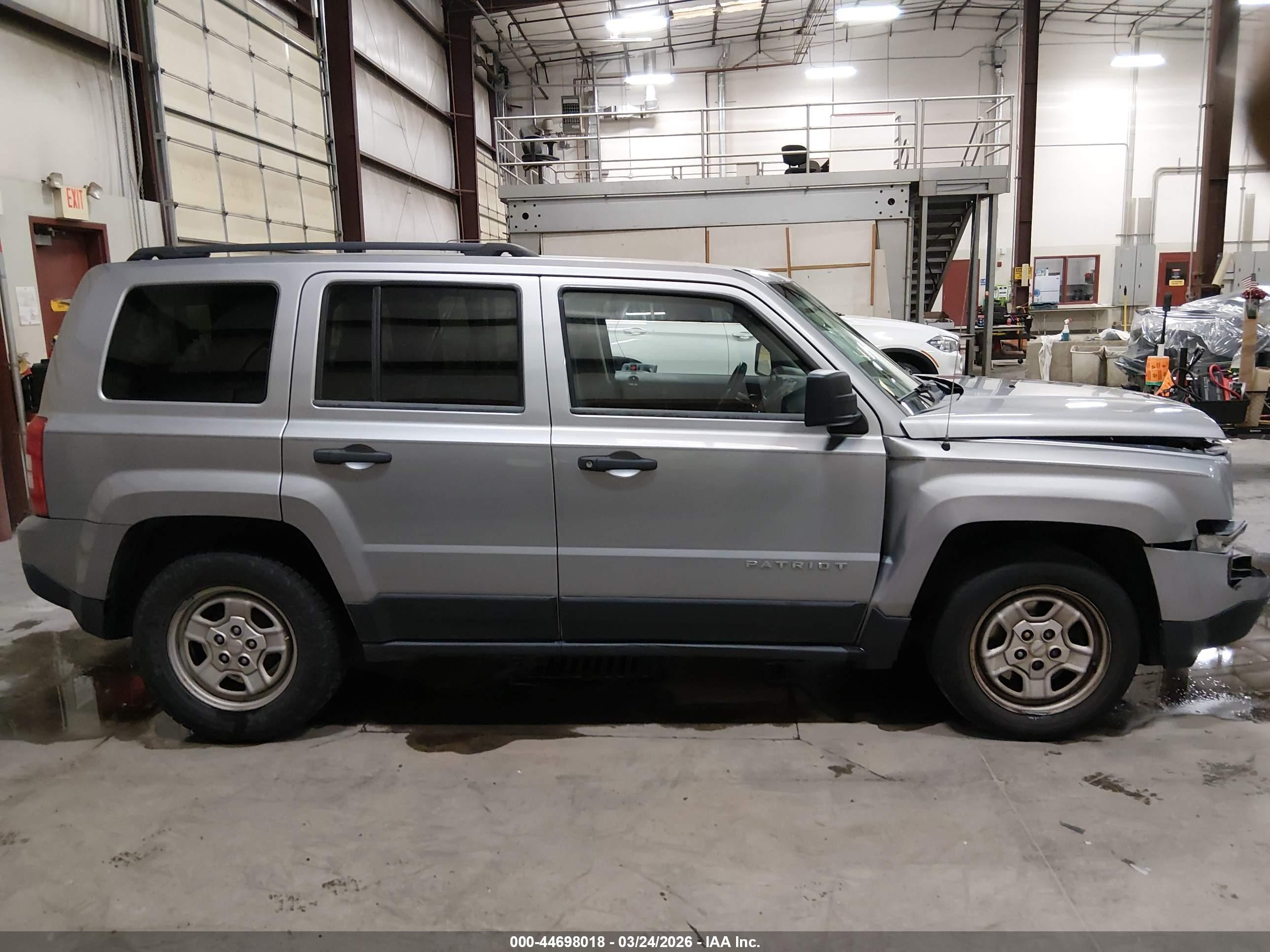 2014 Jeep Patriot Sport Gray vin: 1C4NJPBA2ED752526
