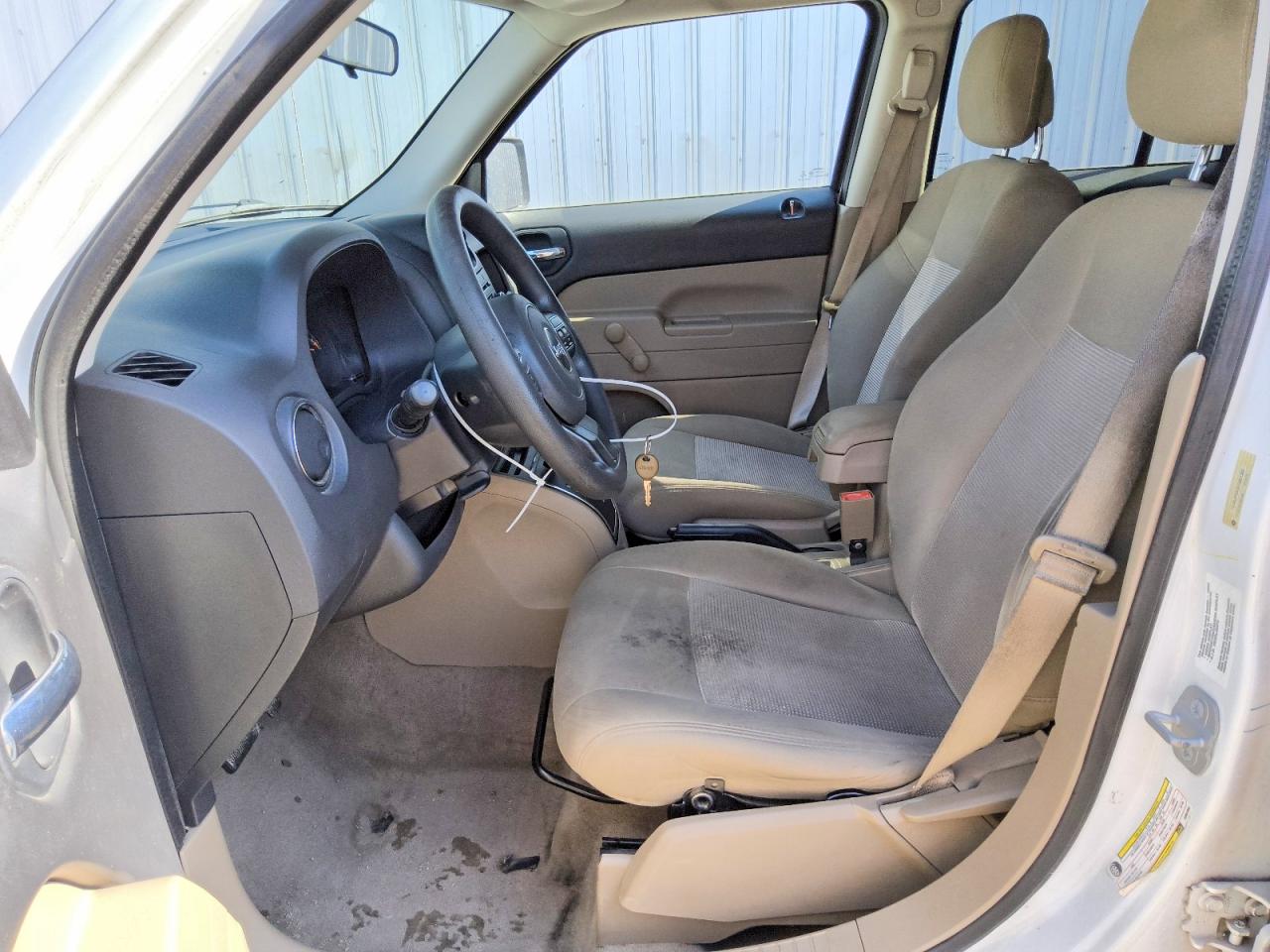 2014 Jeep Patriot Sport White vin: 1C4NJPBA2ED881382