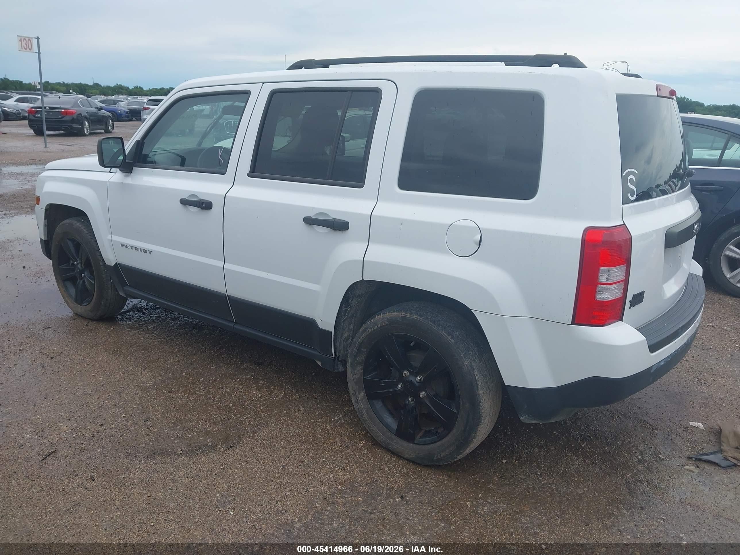 2014 Jeep Patriot Sport White vin: 1C4NJPBA2ED925381