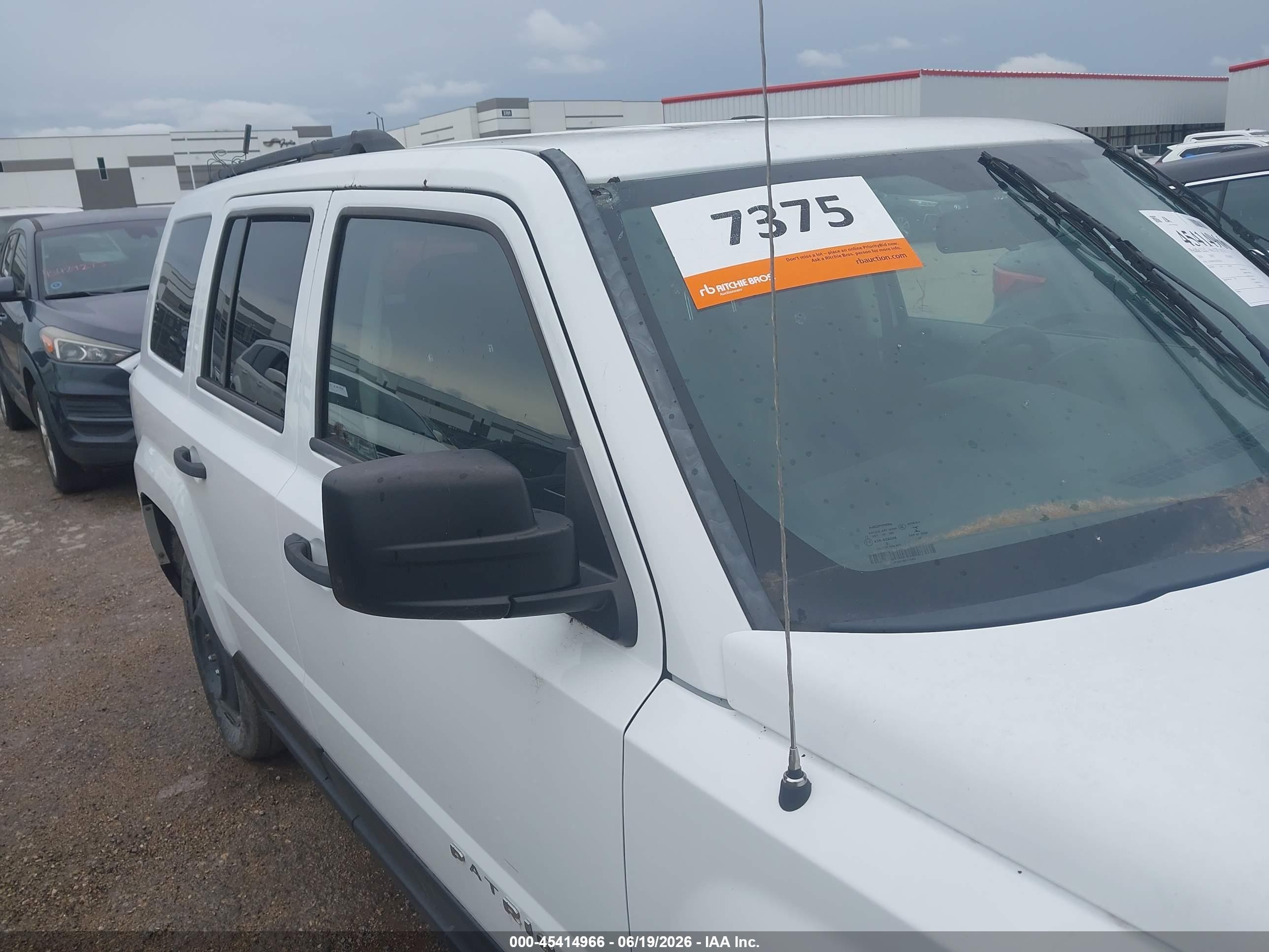 2014 Jeep Patriot Sport White vin: 1C4NJPBA2ED925381