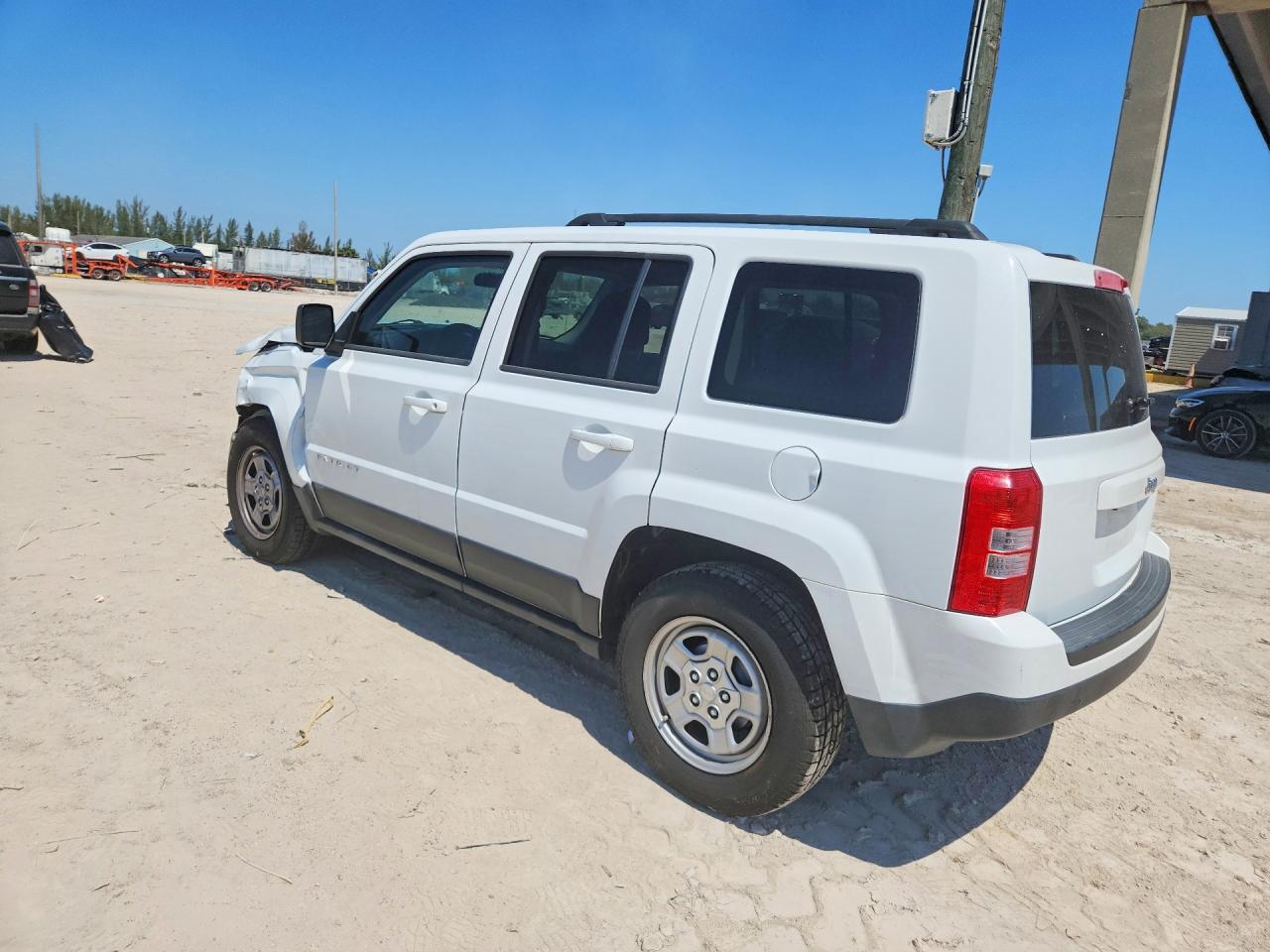 2015 Jeep Patriot Sport Белый vin: 1C4NJPBA2FD281415