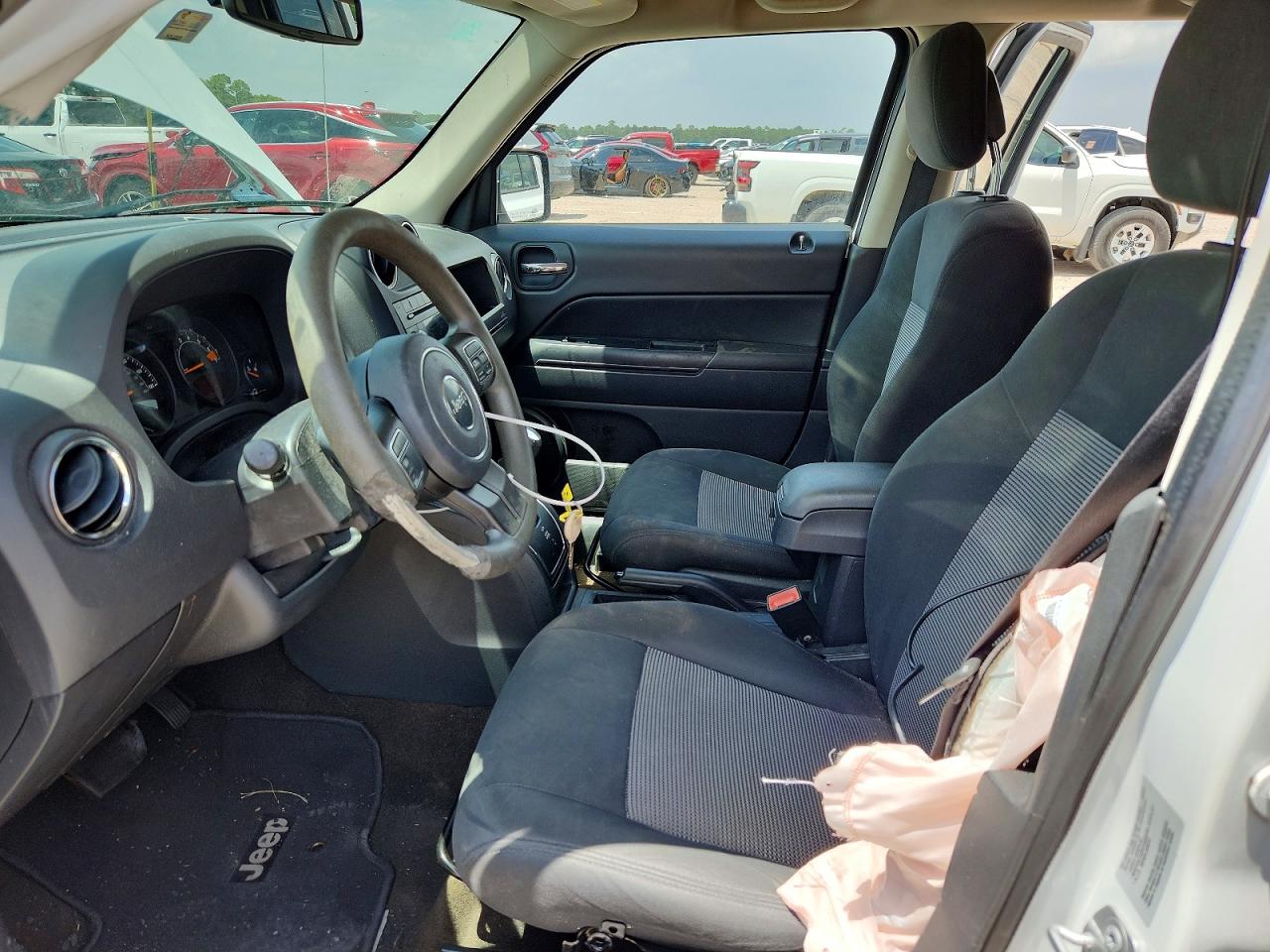 2015 Jeep Patriot Sport Белый vin: 1C4NJPBA2FD296030