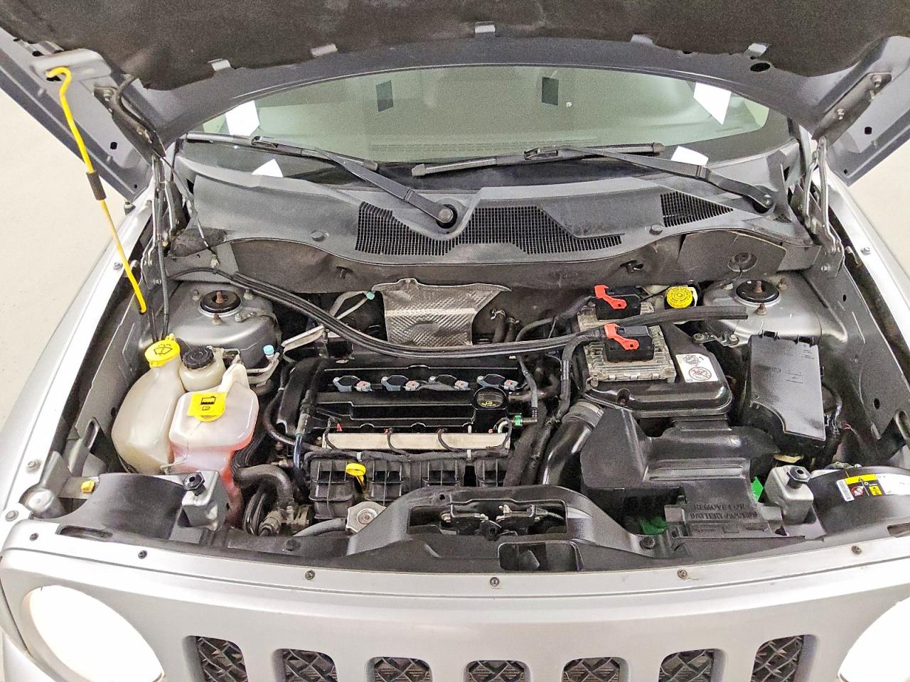 2015 Jeep Patriot Sport Silver vin: 1C4NJPBA2FD325560