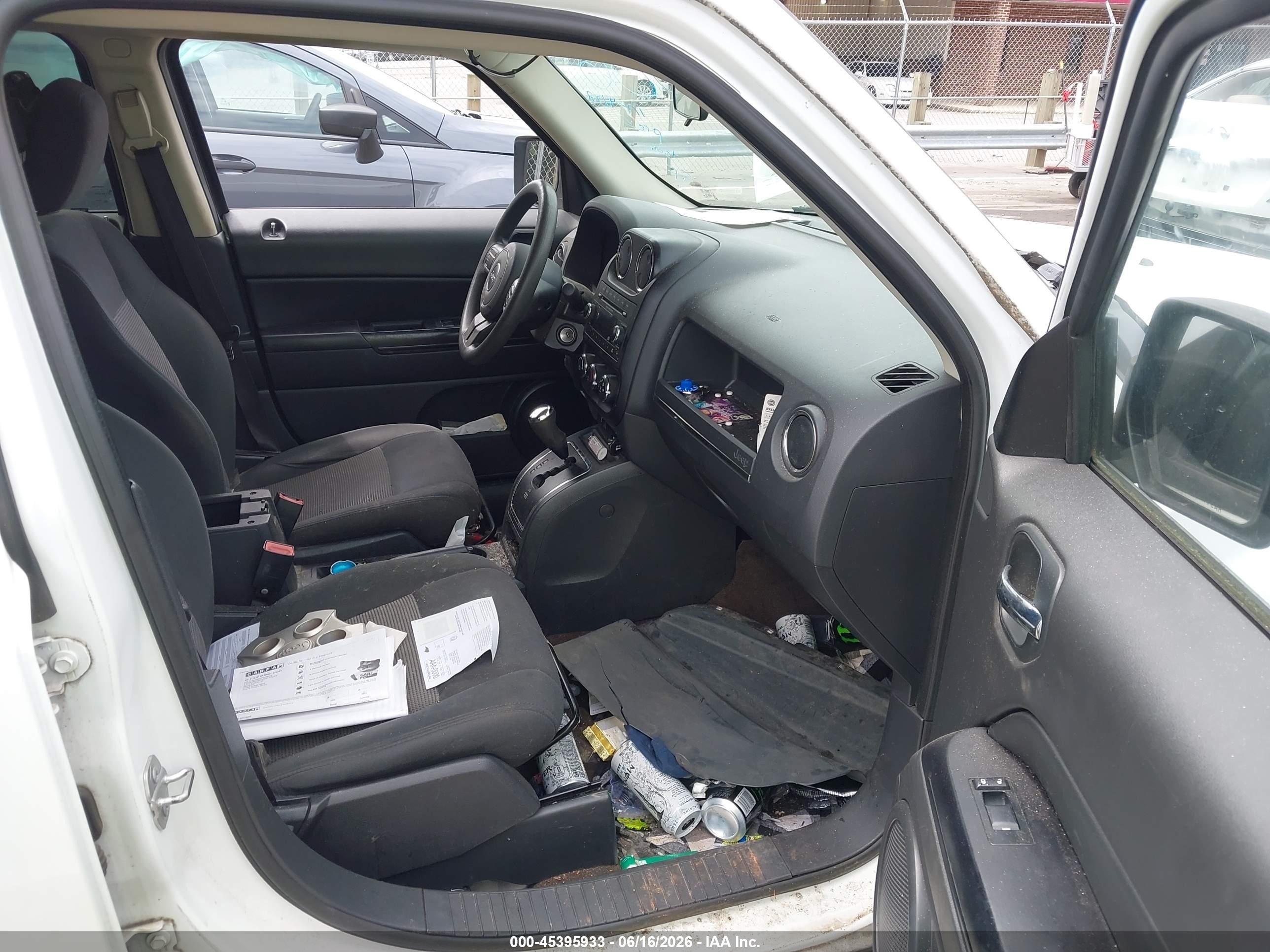 2015 Jeep Patriot Sport White vin: 1C4NJPBA2FD325574