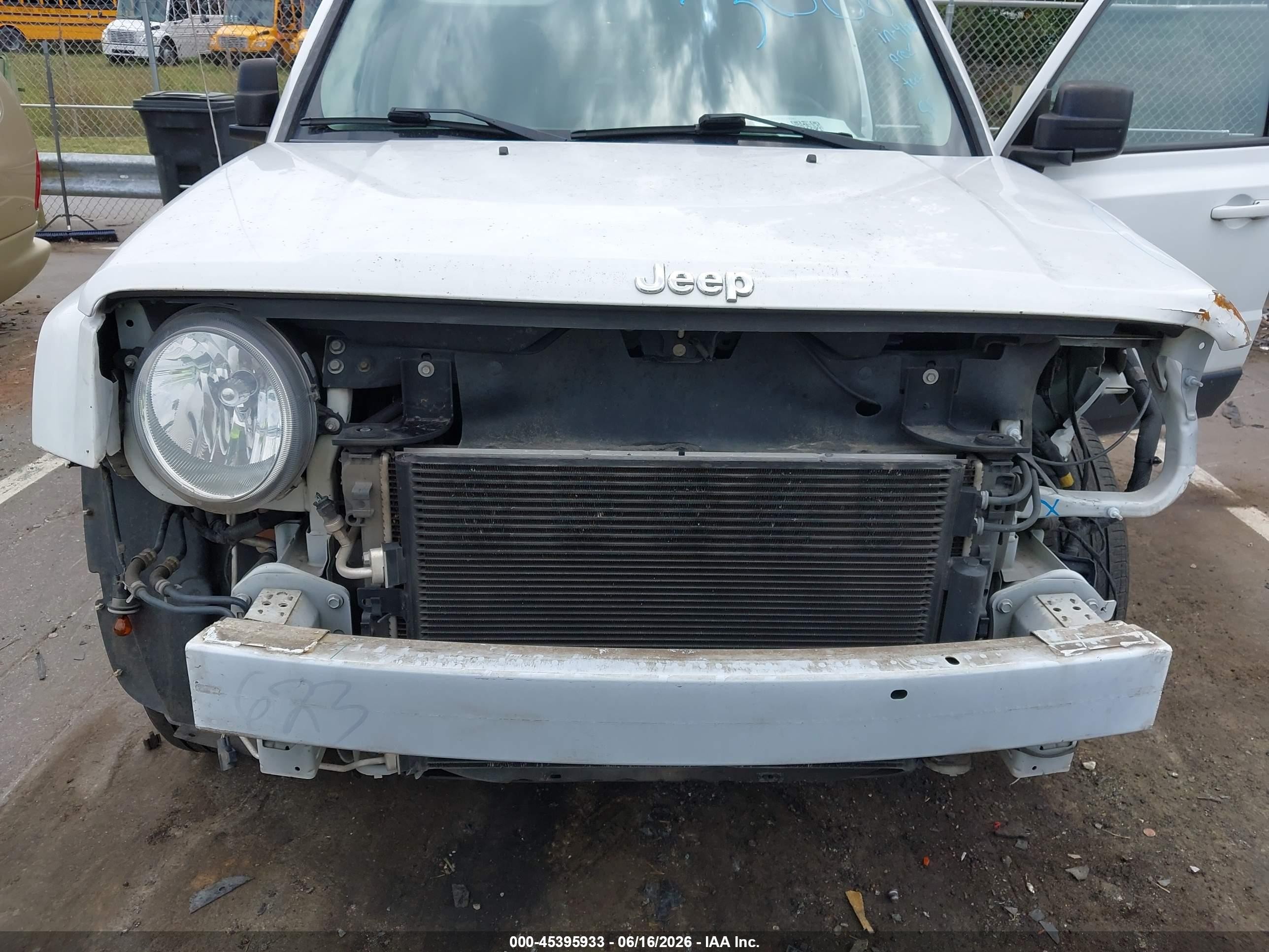 2015 Jeep Patriot Sport White vin: 1C4NJPBA2FD325574