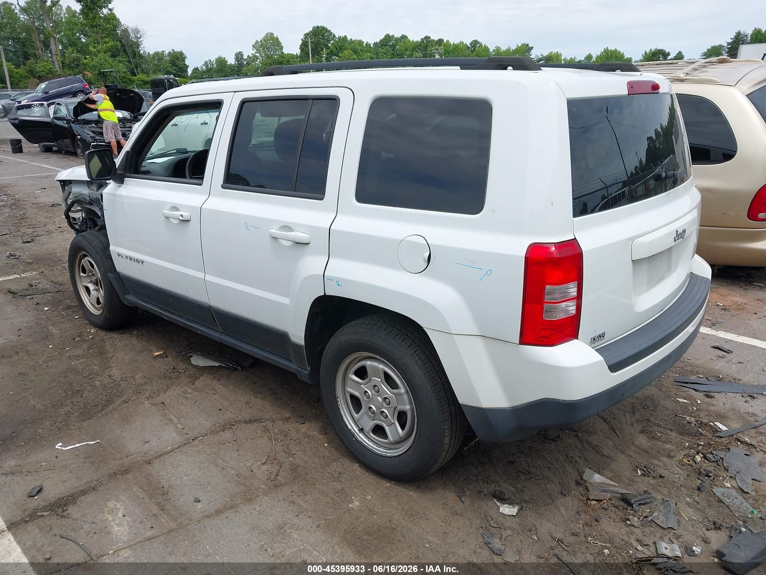 2015 Jeep Patriot Sport White vin: 1C4NJPBA2FD325574