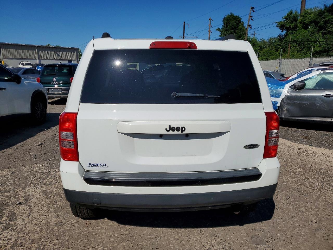2015 Jeep Patriot Sport White vin: 1C4NJPBA2FD389842