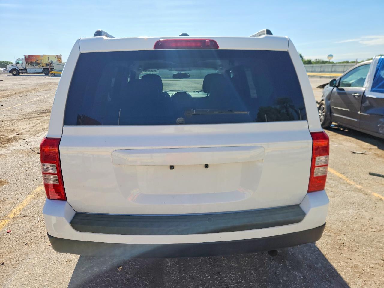 2017 Jeep Patriot Sport White vin: 1C4NJPBA2HD140556