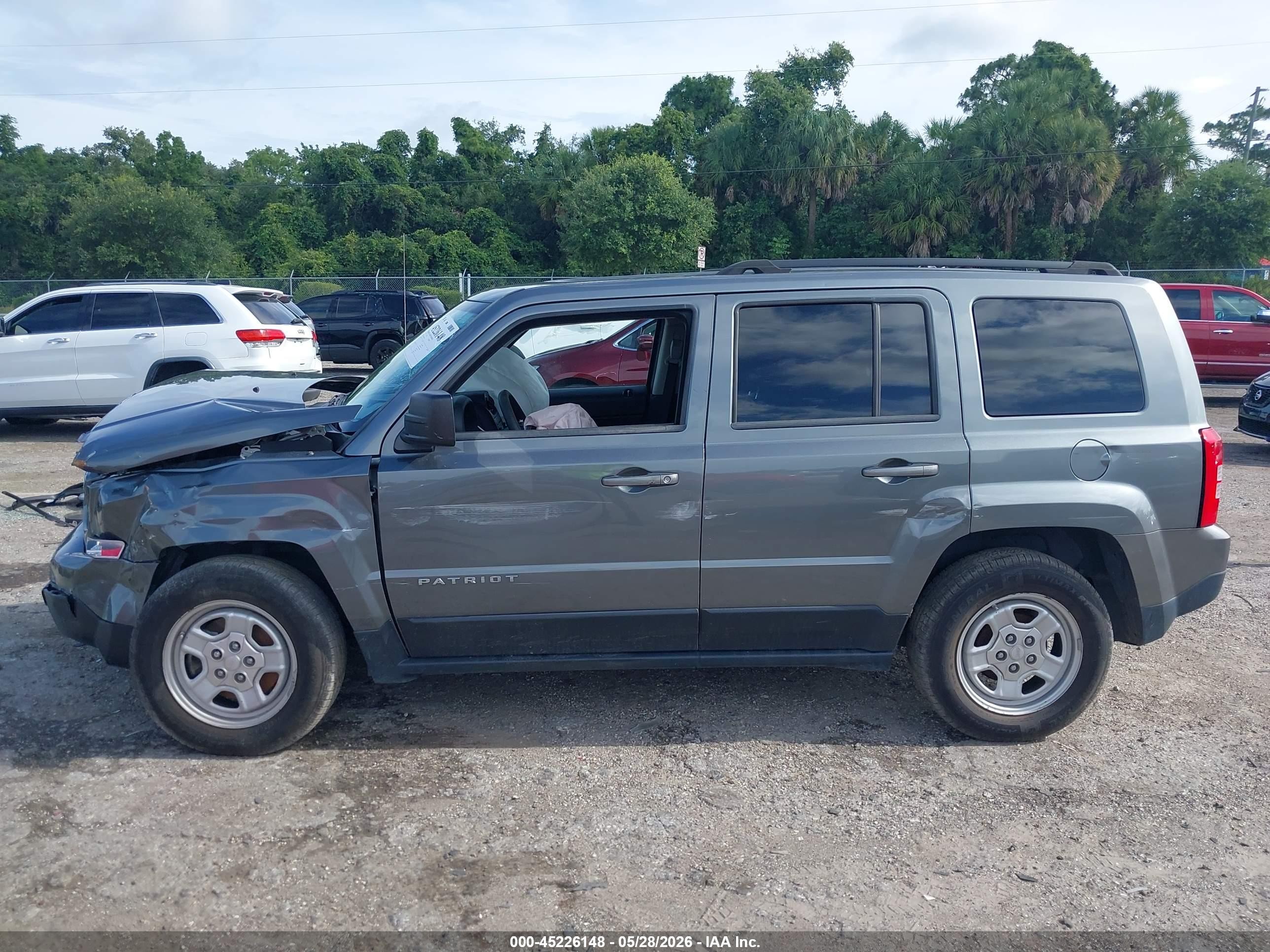 2012 Jeep Patriot Sport Gray vin: 1C4NJPBA3CD640153