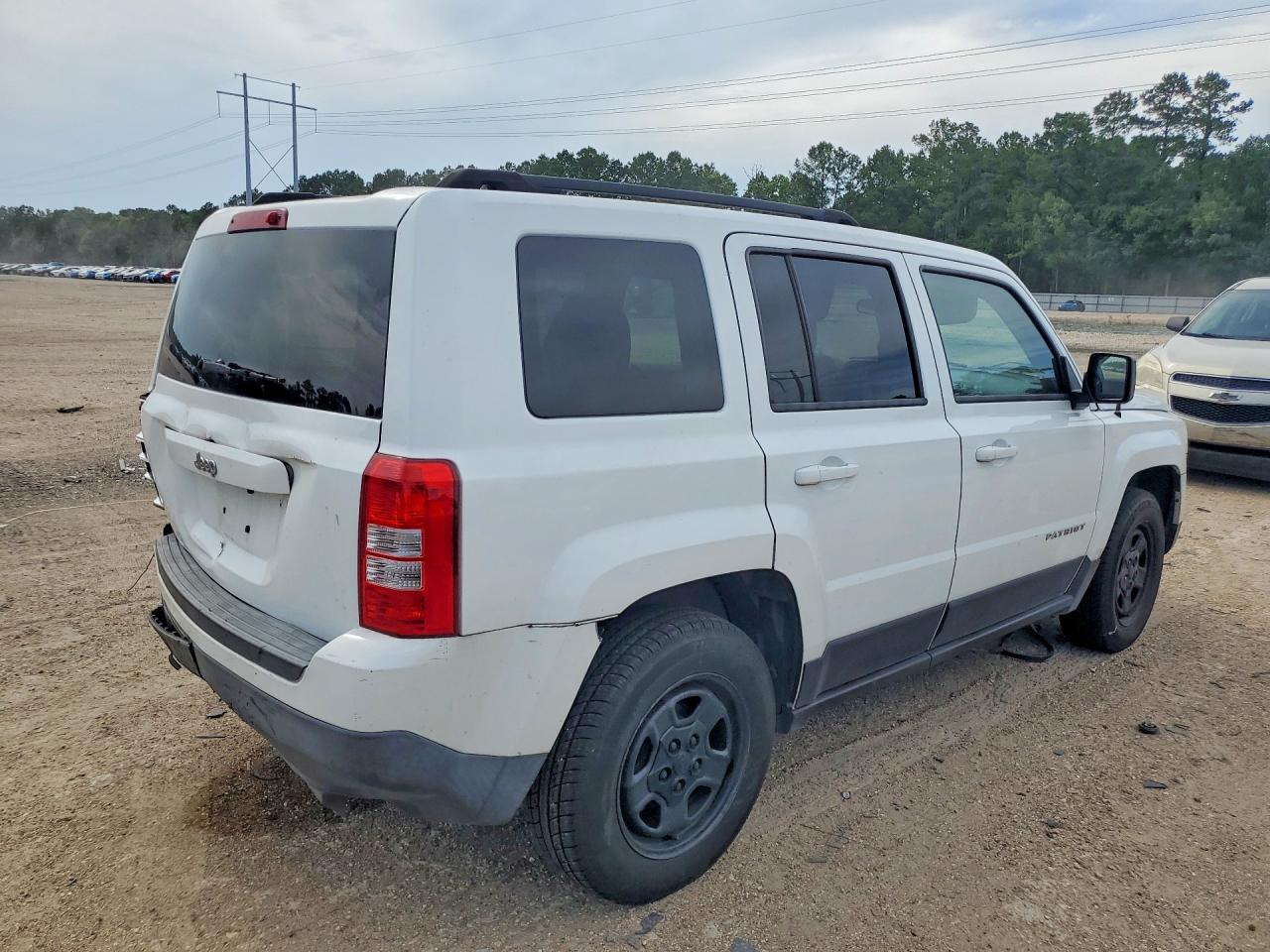 2014 Jeep Patriot Sport White vin: 1C4NJPBA3ED692613