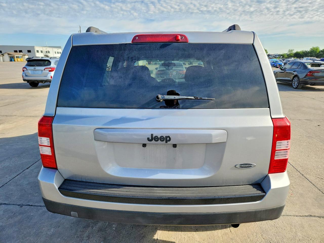 2015 Jeep Patriot Sport Серебряный vin: 1C4NJPBA3FD211230