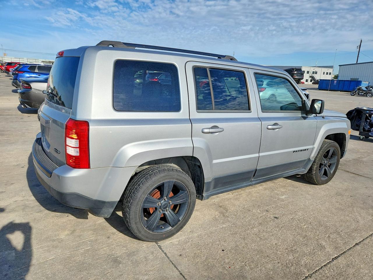 2015 Jeep Patriot Sport Серебряный vin: 1C4NJPBA3FD211230