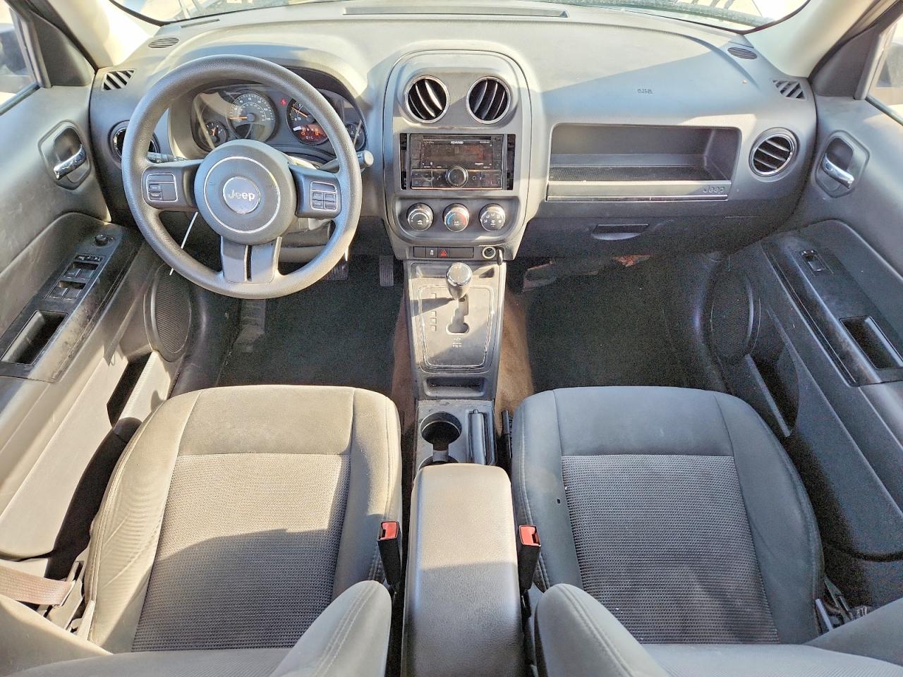 2015 Jeep Patriot Sport Серебряный vin: 1C4NJPBA3FD211230