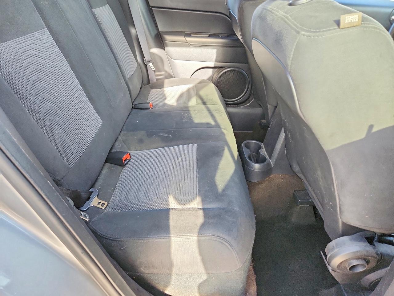 2015 Jeep Patriot Sport Серебряный vin: 1C4NJPBA3FD211230