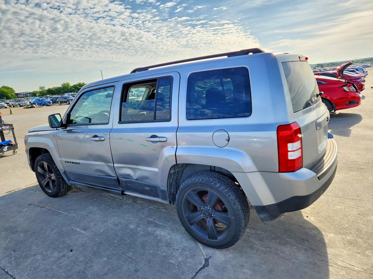 2015 Jeep Patriot Sport Серебряный vin: 1C4NJPBA3FD211230