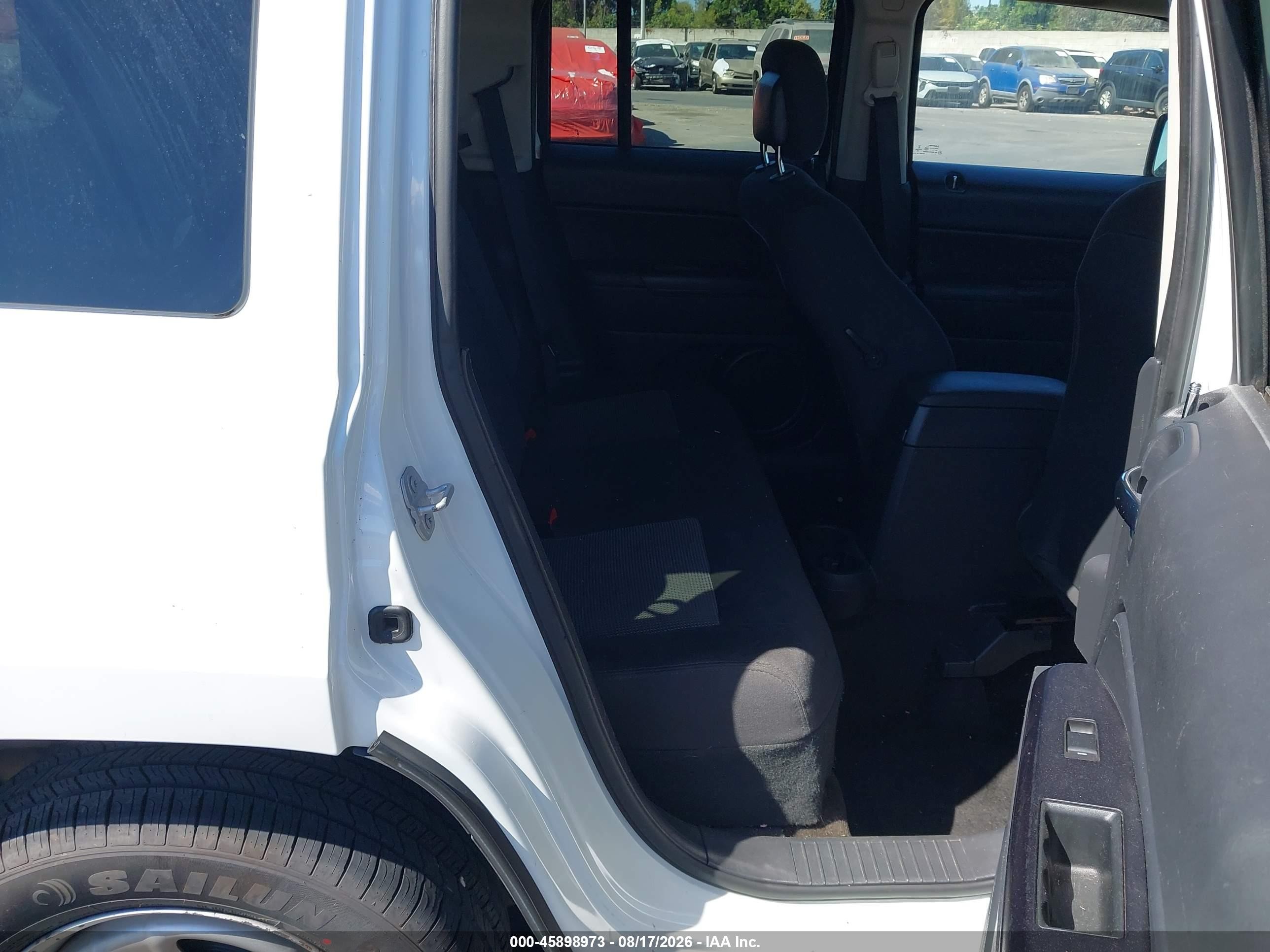 2015 Jeep Patriot Sport White vin: 1C4NJPBA3FD313045