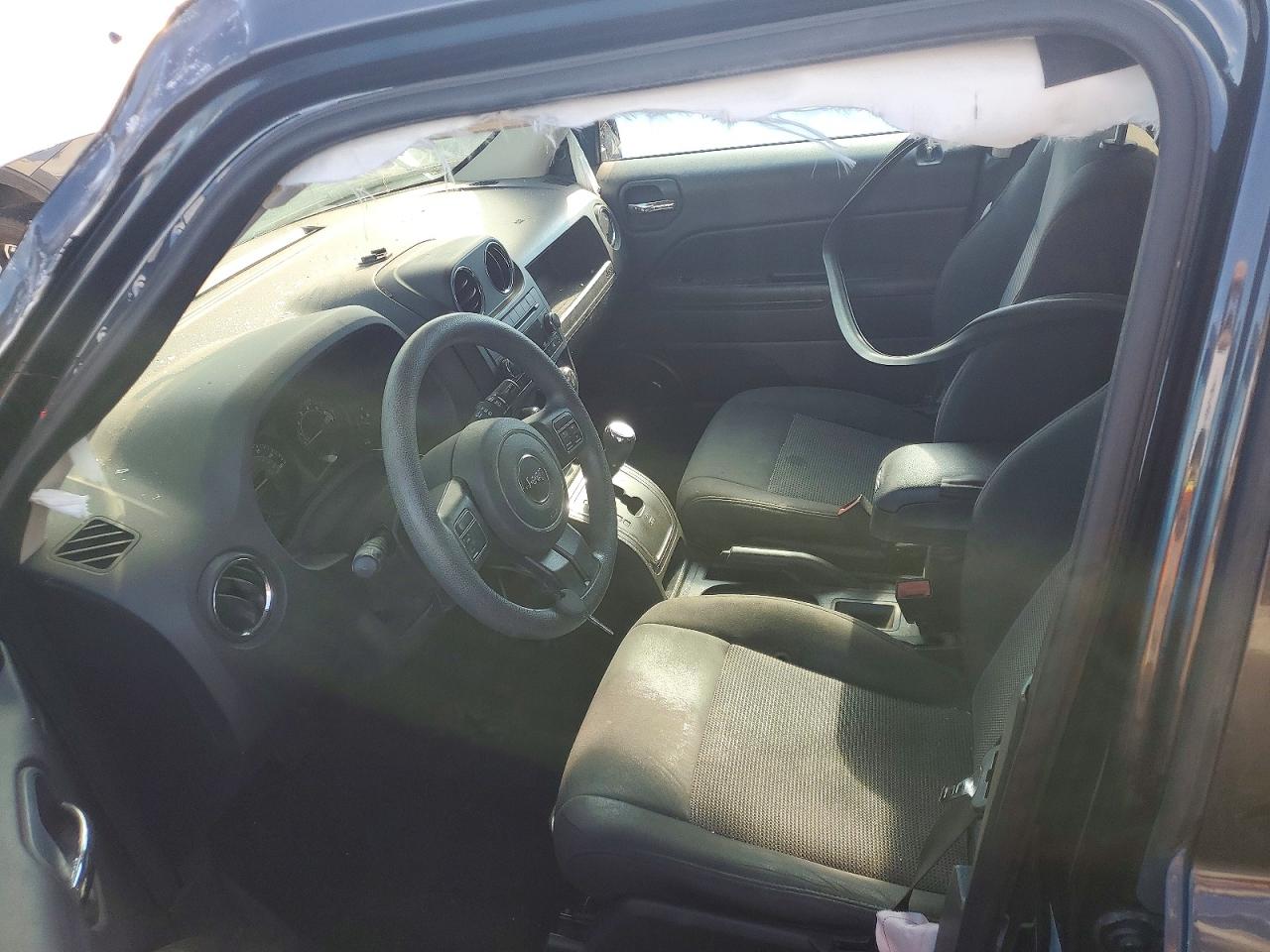 2015 Jeep Patriot Sport Gray vin: 1C4NJPBA3FD342402