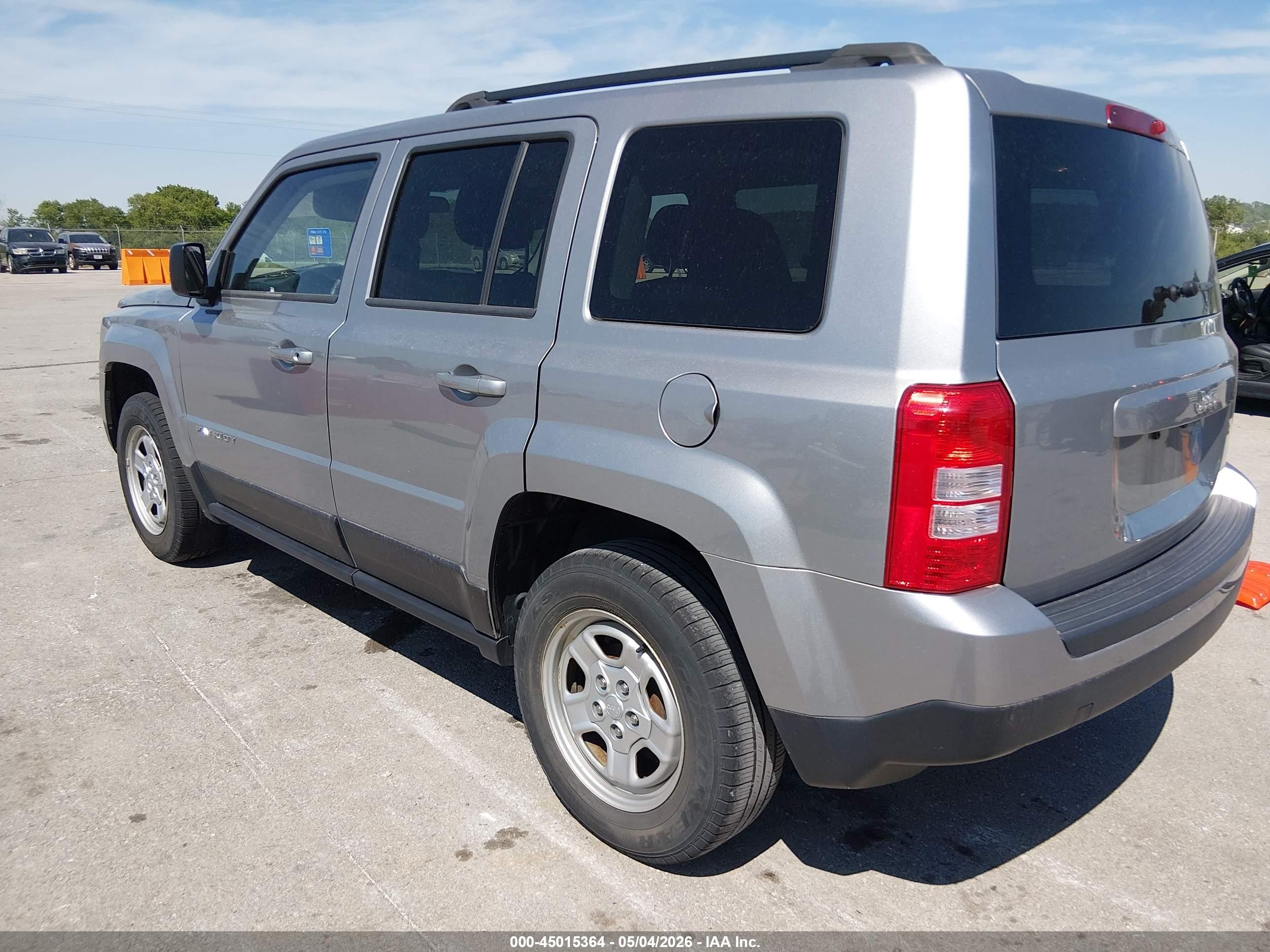 2015 Jeep Patriot Sport Серебряный vin: 1C4NJPBA3FD438272