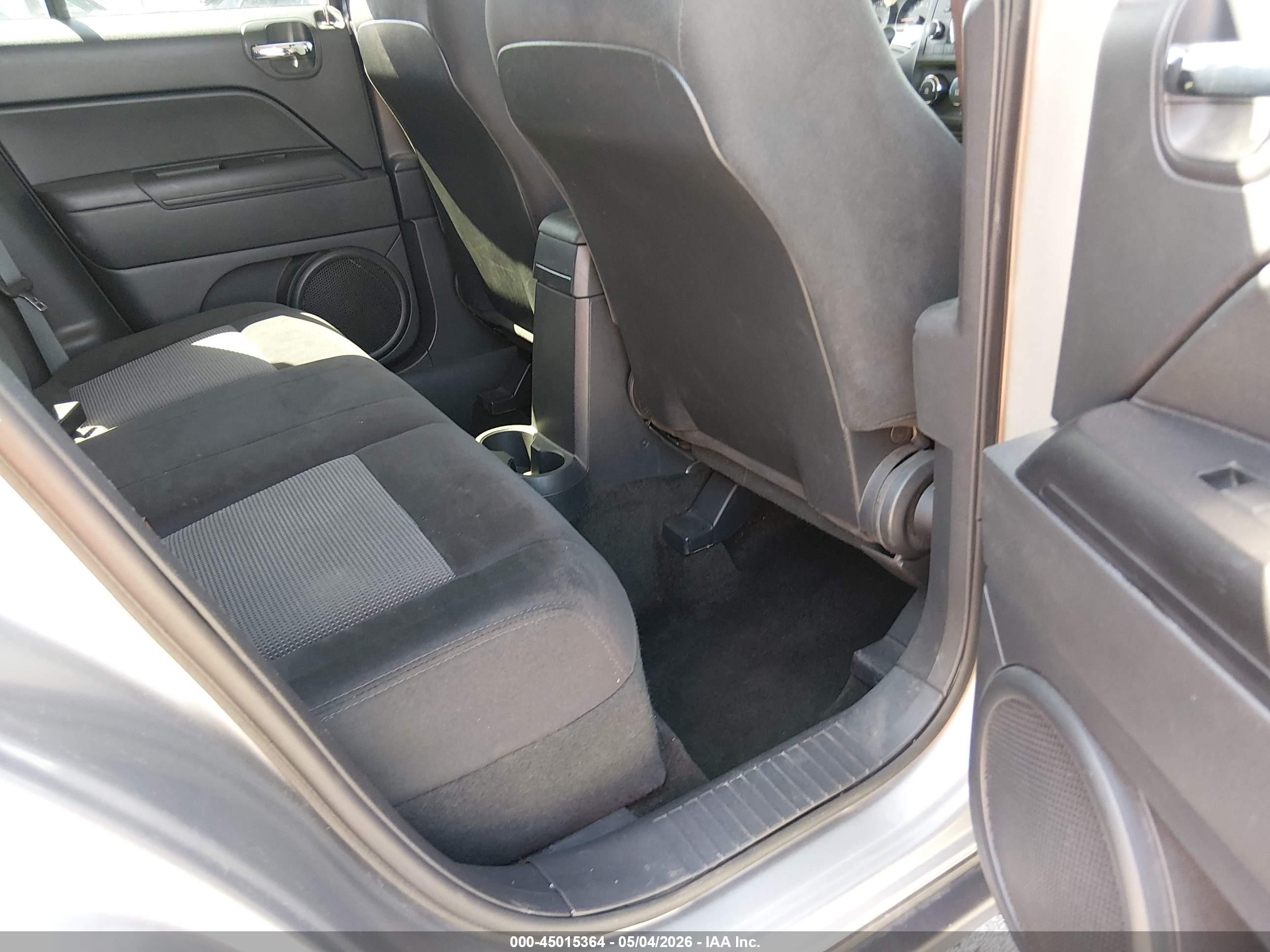 2015 Jeep Patriot Sport Серебряный vin: 1C4NJPBA3FD438272