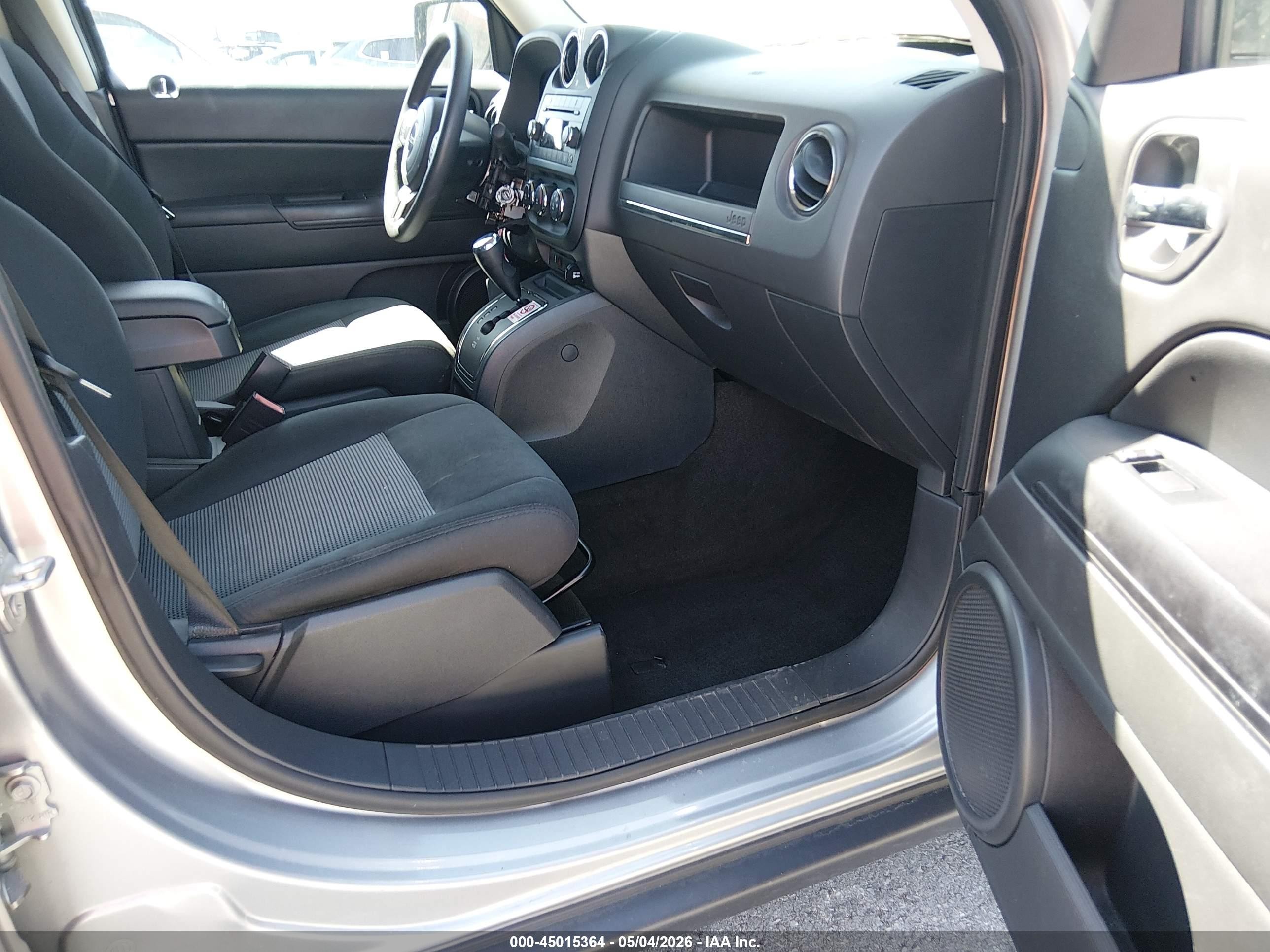 2015 Jeep Patriot Sport Серебряный vin: 1C4NJPBA3FD438272