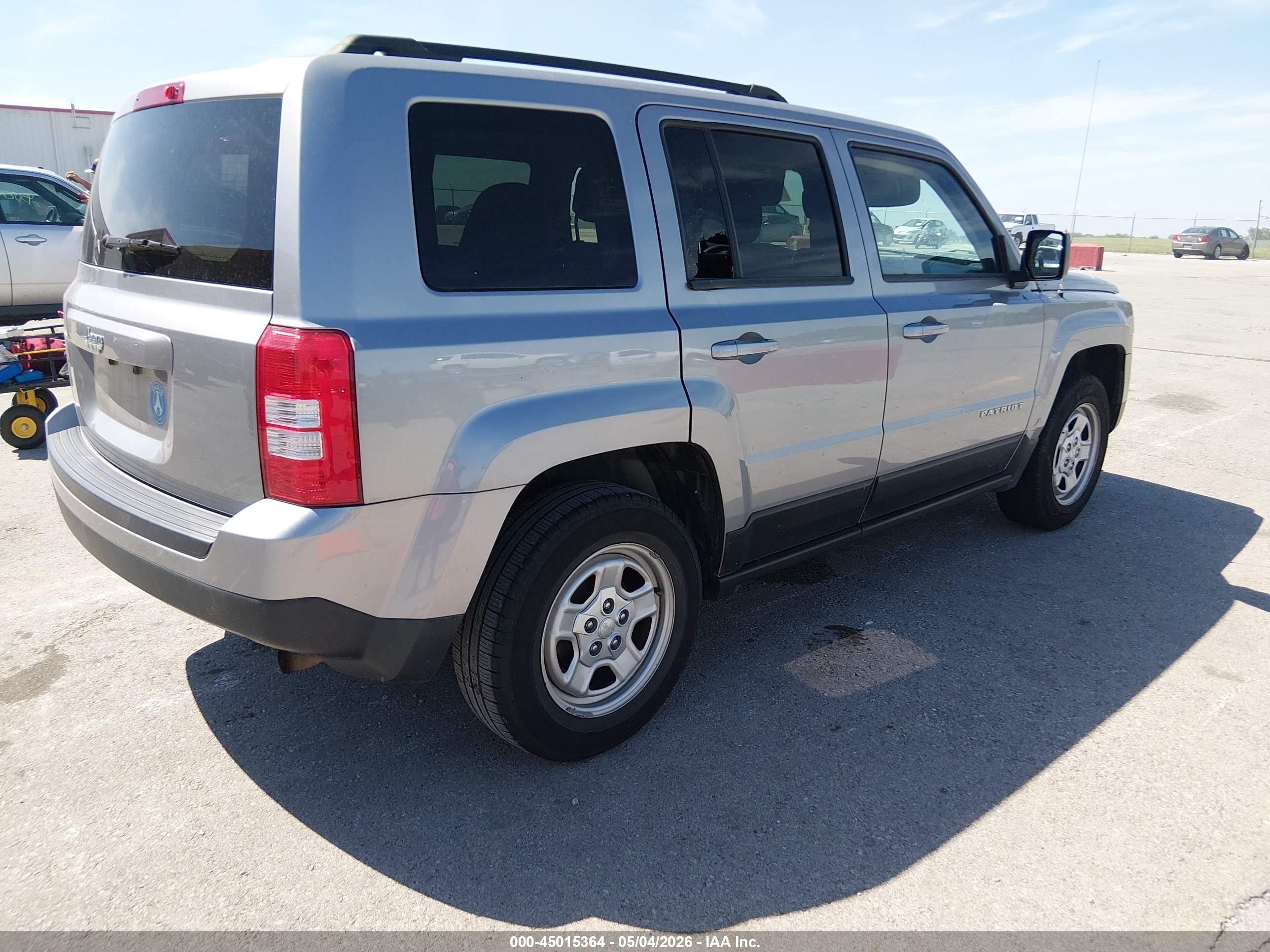2015 Jeep Patriot Sport Серебряный vin: 1C4NJPBA3FD438272