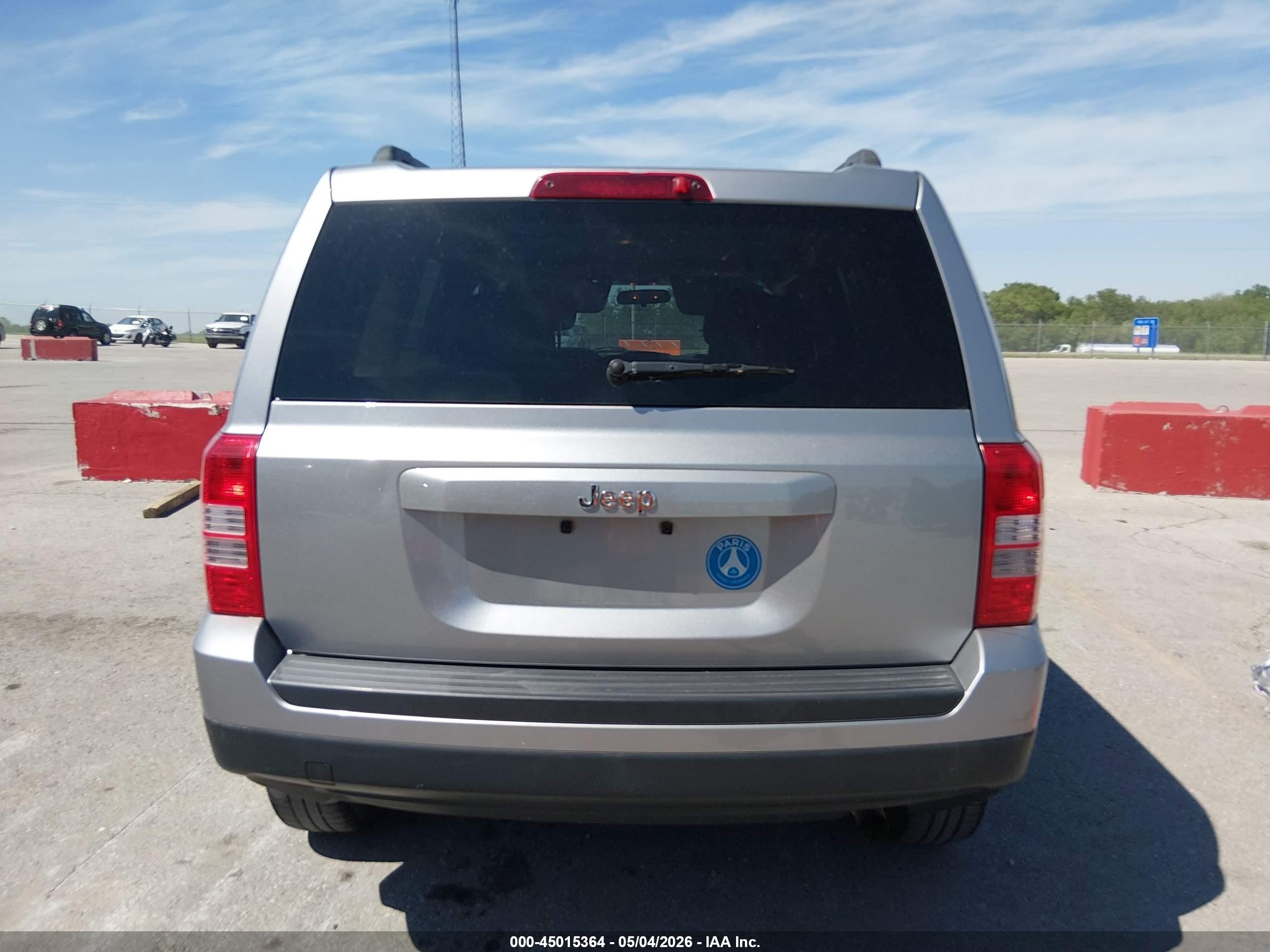 2015 Jeep Patriot Sport Серебряный vin: 1C4NJPBA3FD438272