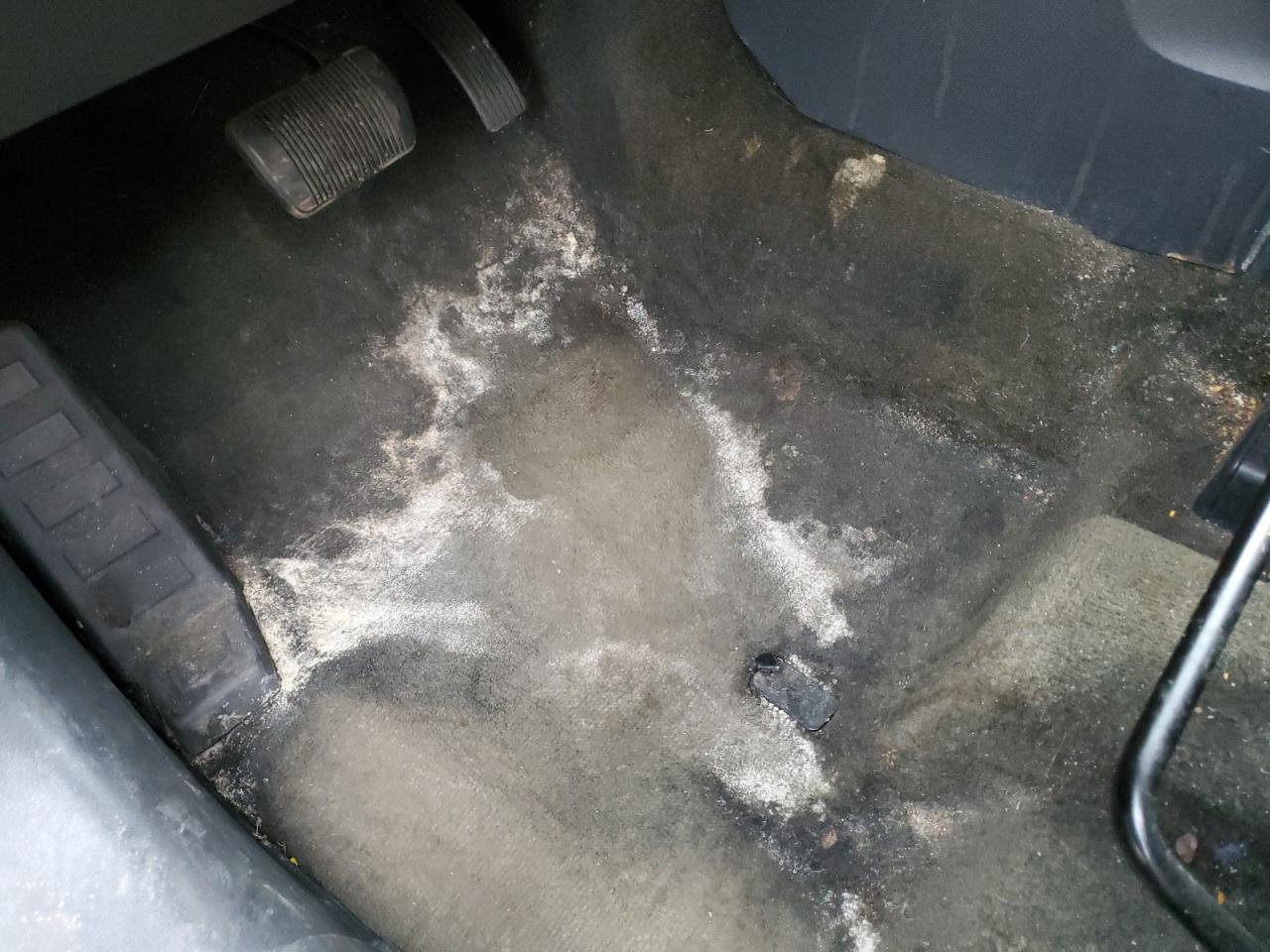 2017 Jeep Patriot Sport White vin: 1C4NJPBA3HD116279 Damage: Left Front Seat, Stained, Permanent