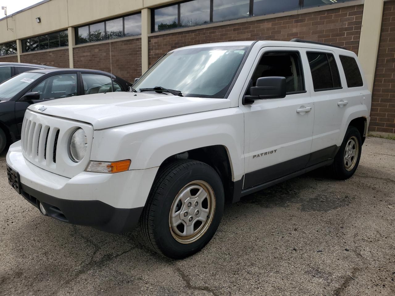 2017 Jeep Patriot Sport White vin: 1C4NJPBA3HD116279 Damage: Left Rear Door, Dent(S) W/No Paint Dmg, 1/2 To 1 Inch
