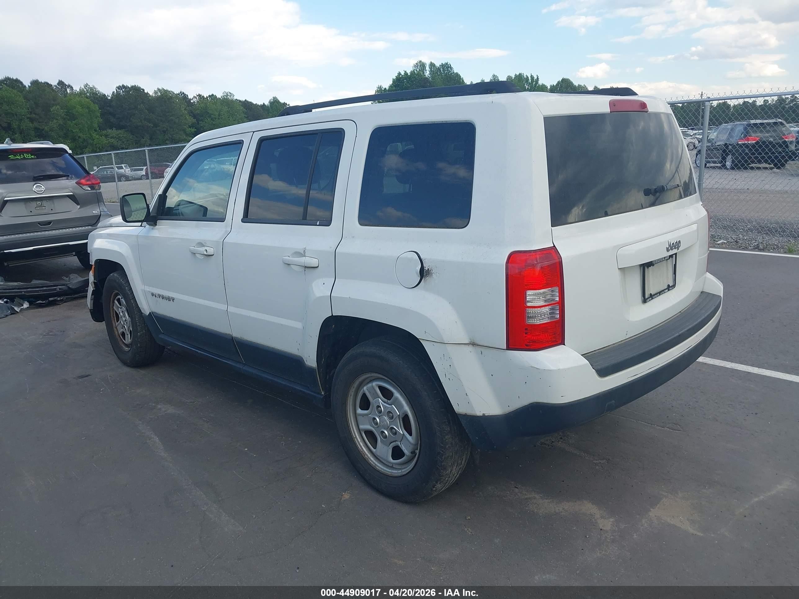 2012 Jeep Patriot Sport White vin: 1C4NJPBA4CD507367