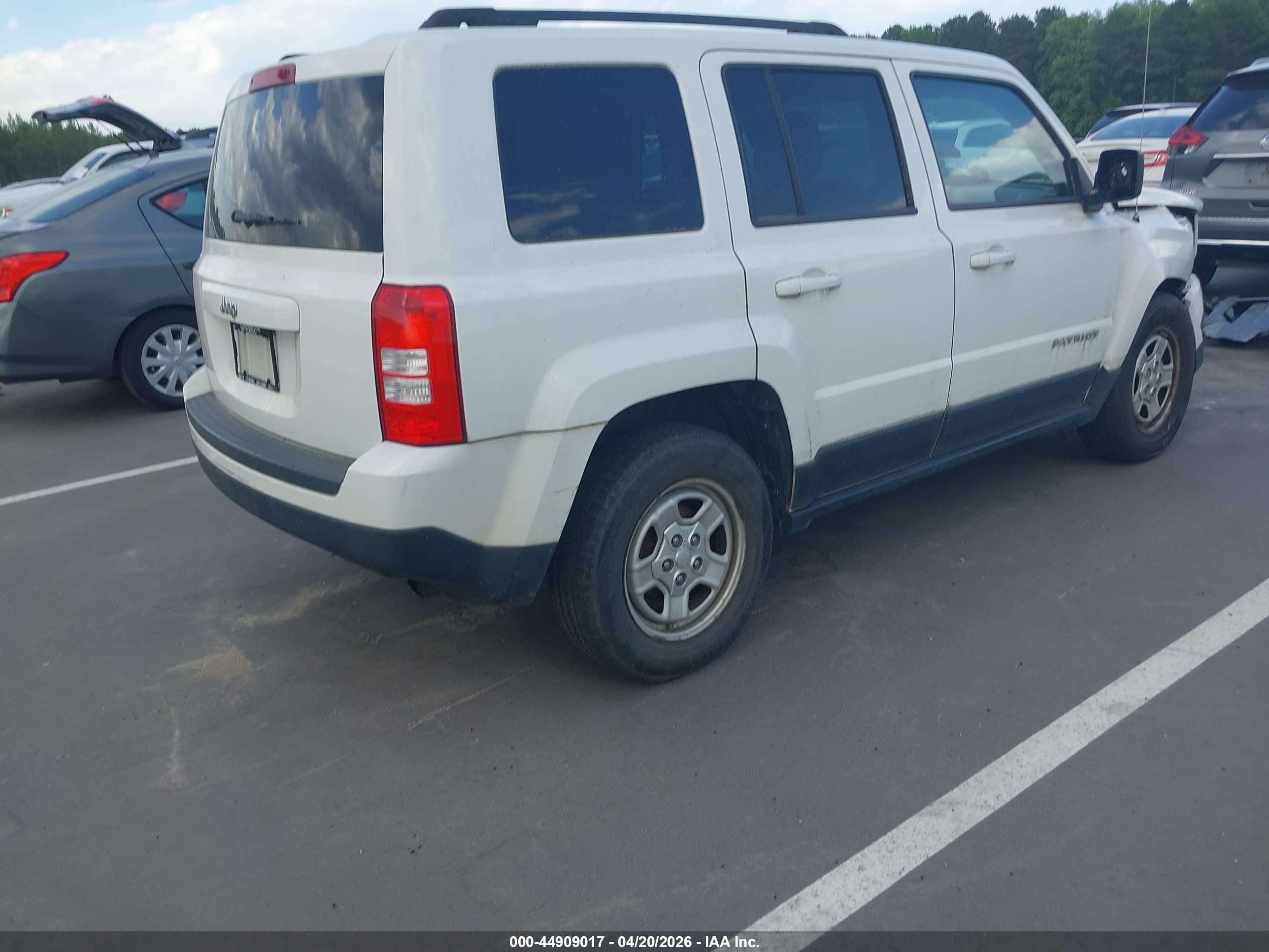2012 Jeep Patriot Sport White vin: 1C4NJPBA4CD507367