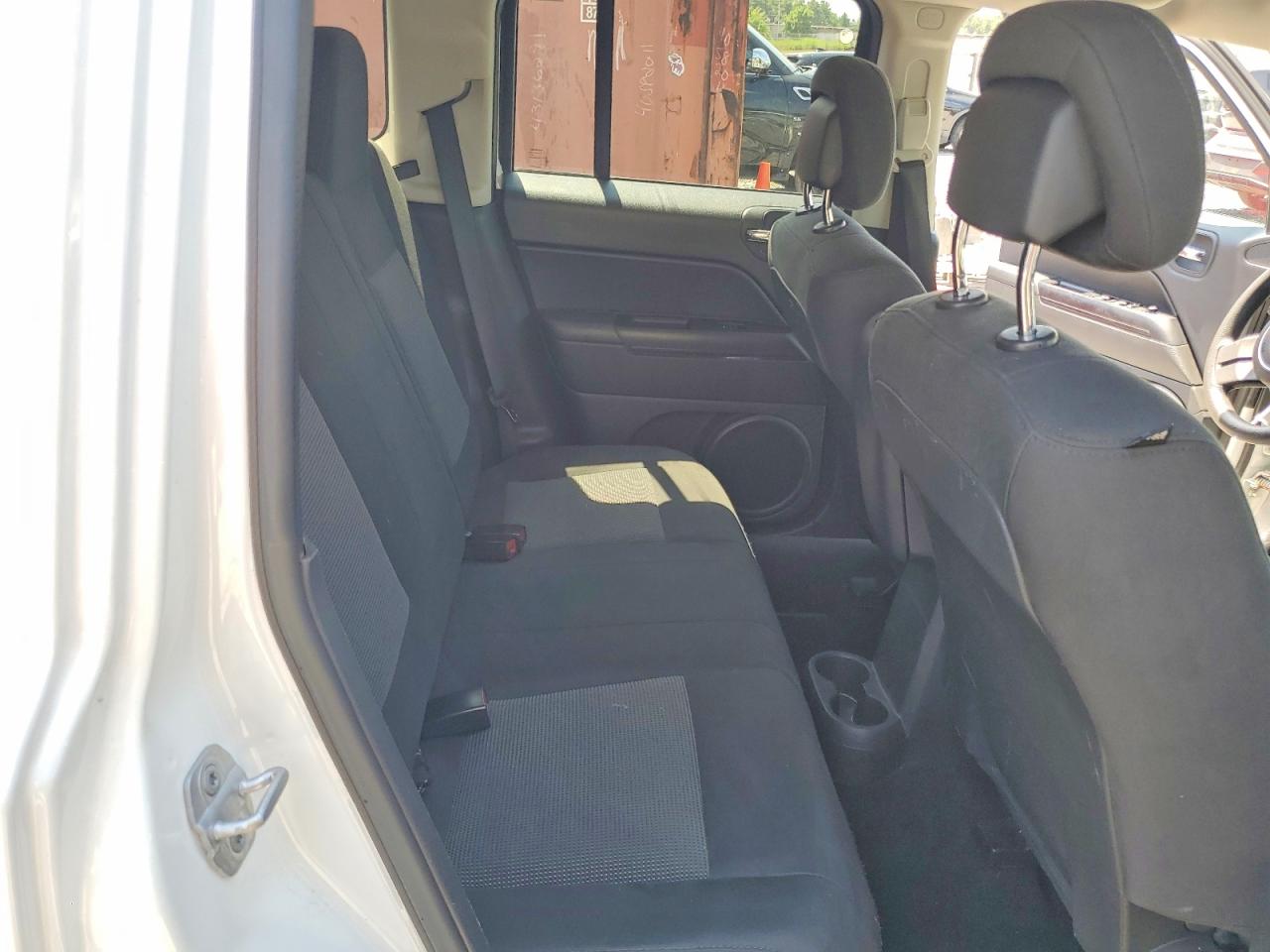 2012 Jeep Patriot Sport White vin: 1C4NJPBA4CD622177