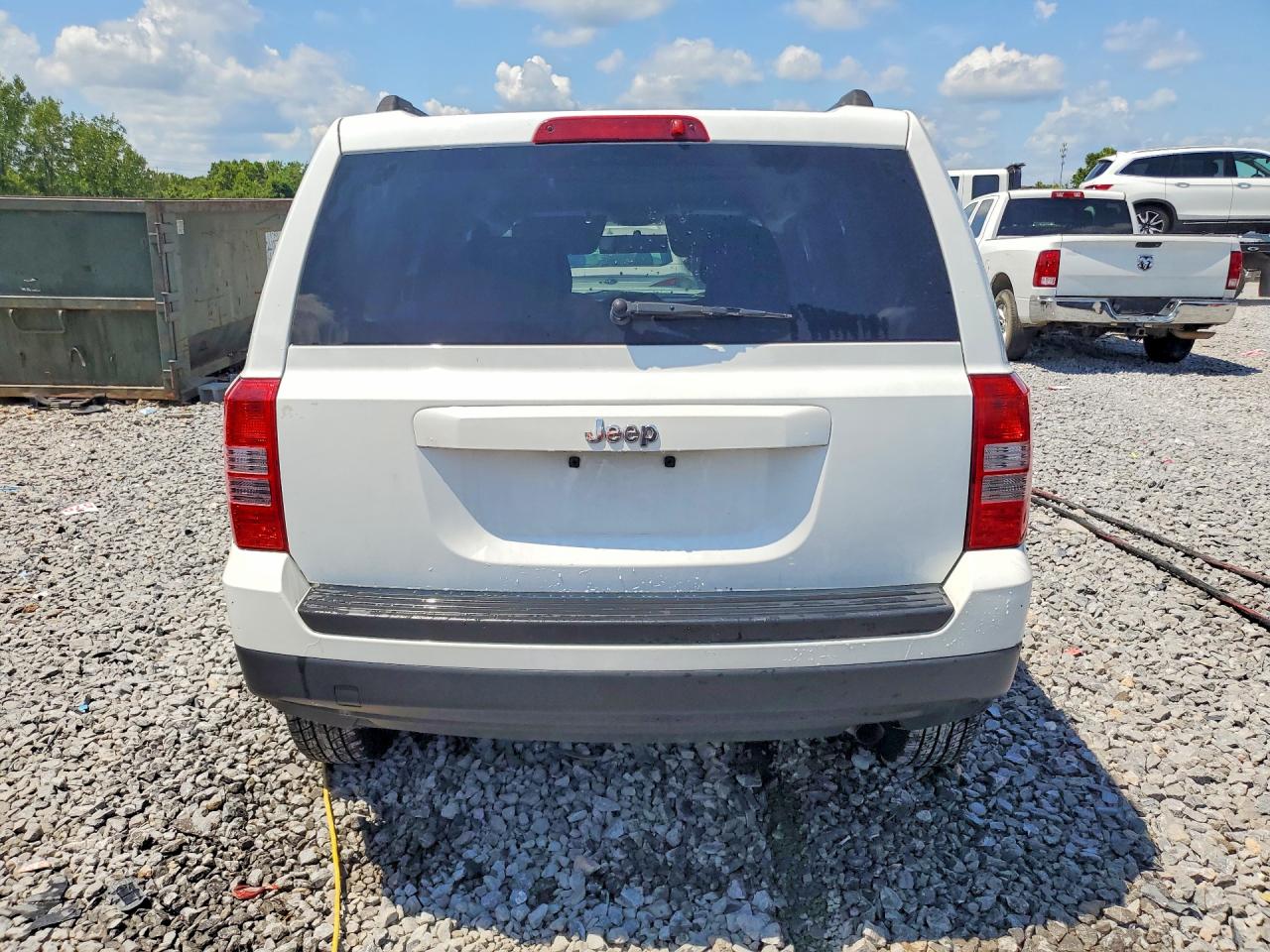 2012 Jeep Patriot Sport White vin: 1C4NJPBA4CD622177