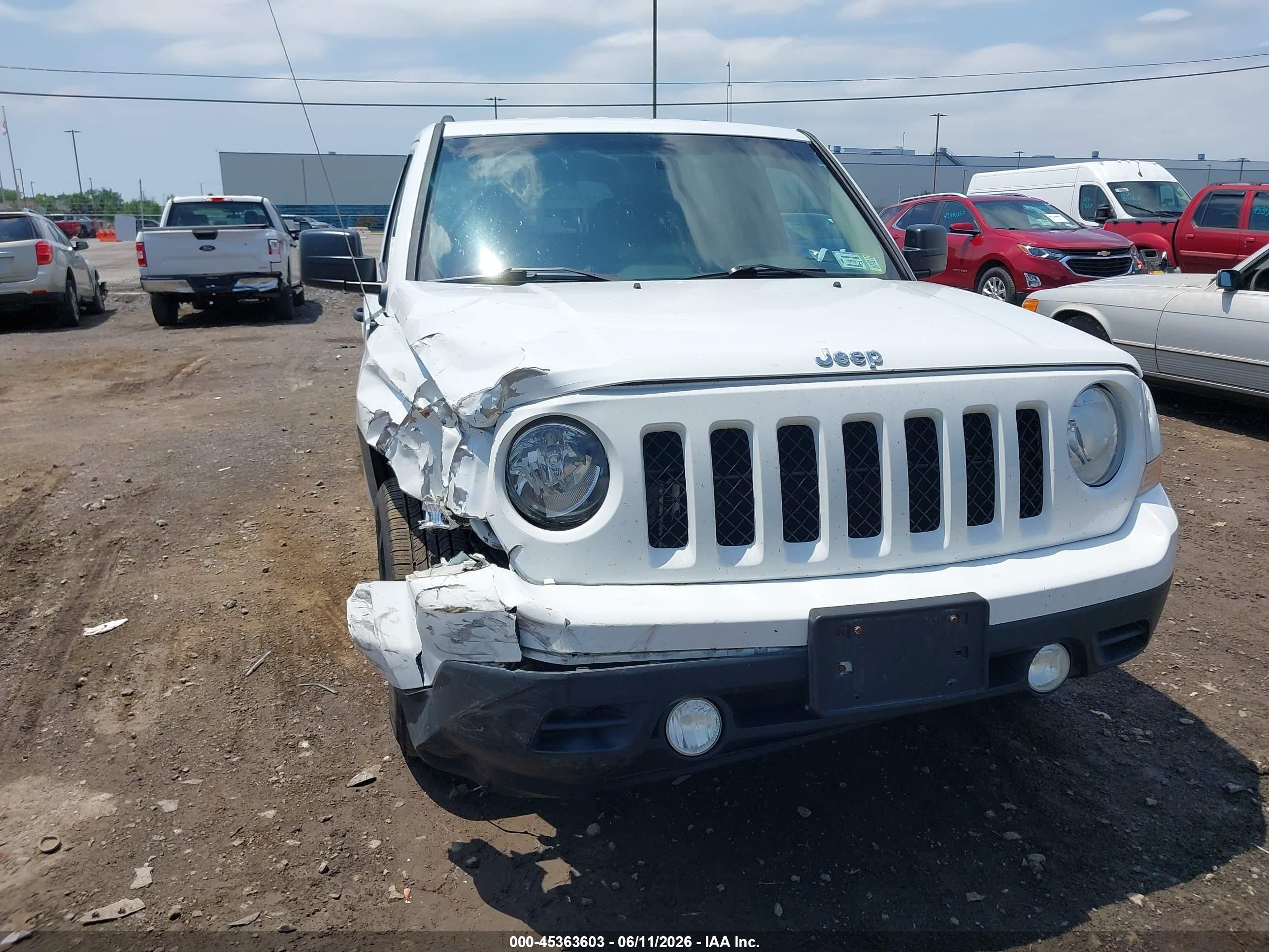 2015 Jeep Patriot Sport Белый vin: 1C4NJPBA4FD219367
