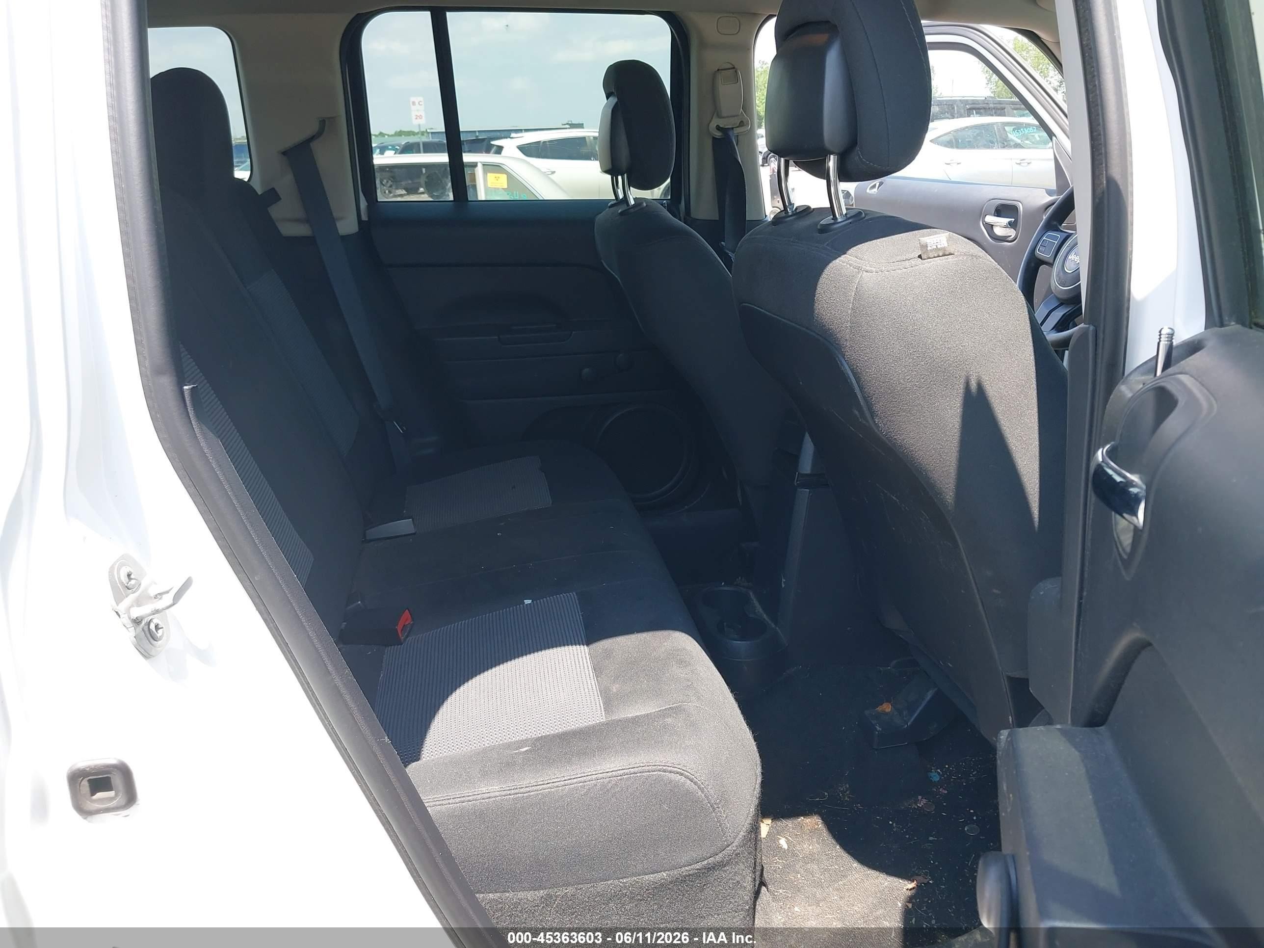 2015 Jeep Patriot Sport Белый vin: 1C4NJPBA4FD219367