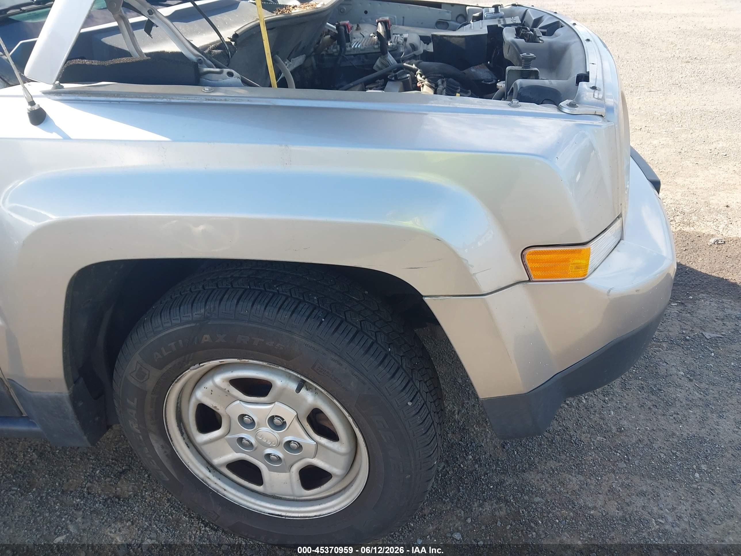 2015 Jeep Patriot Sport Silver vin: 1C4NJPBA5FD285684