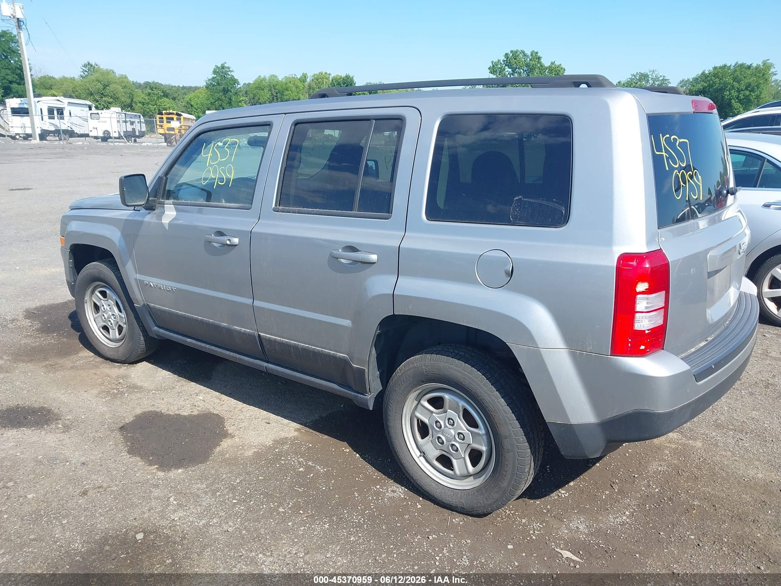 2015 Jeep Patriot Sport Silver vin: 1C4NJPBA5FD285684