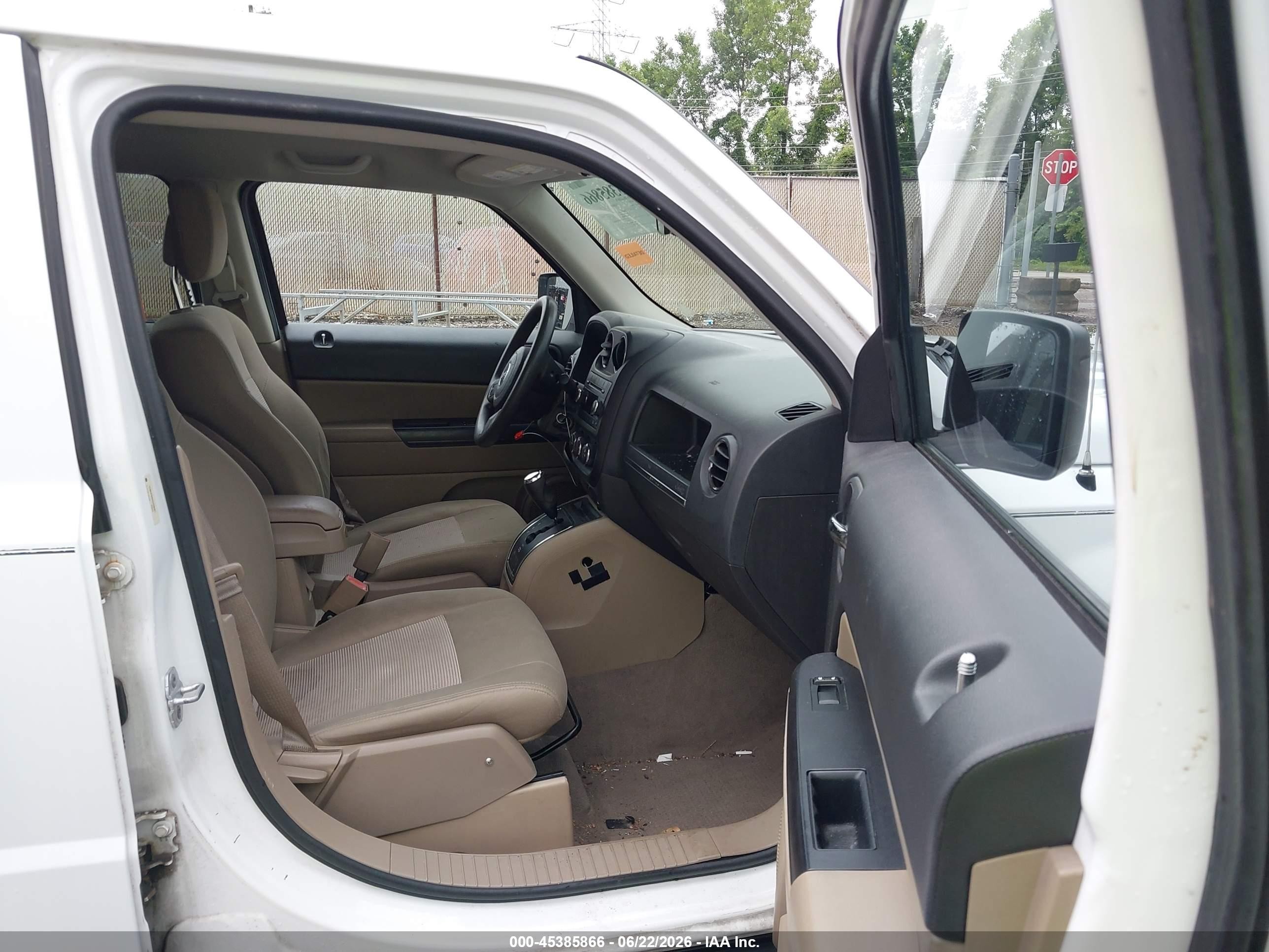 2012 Jeep Patriot Sport White vin: 1C4NJPBA6CD539401