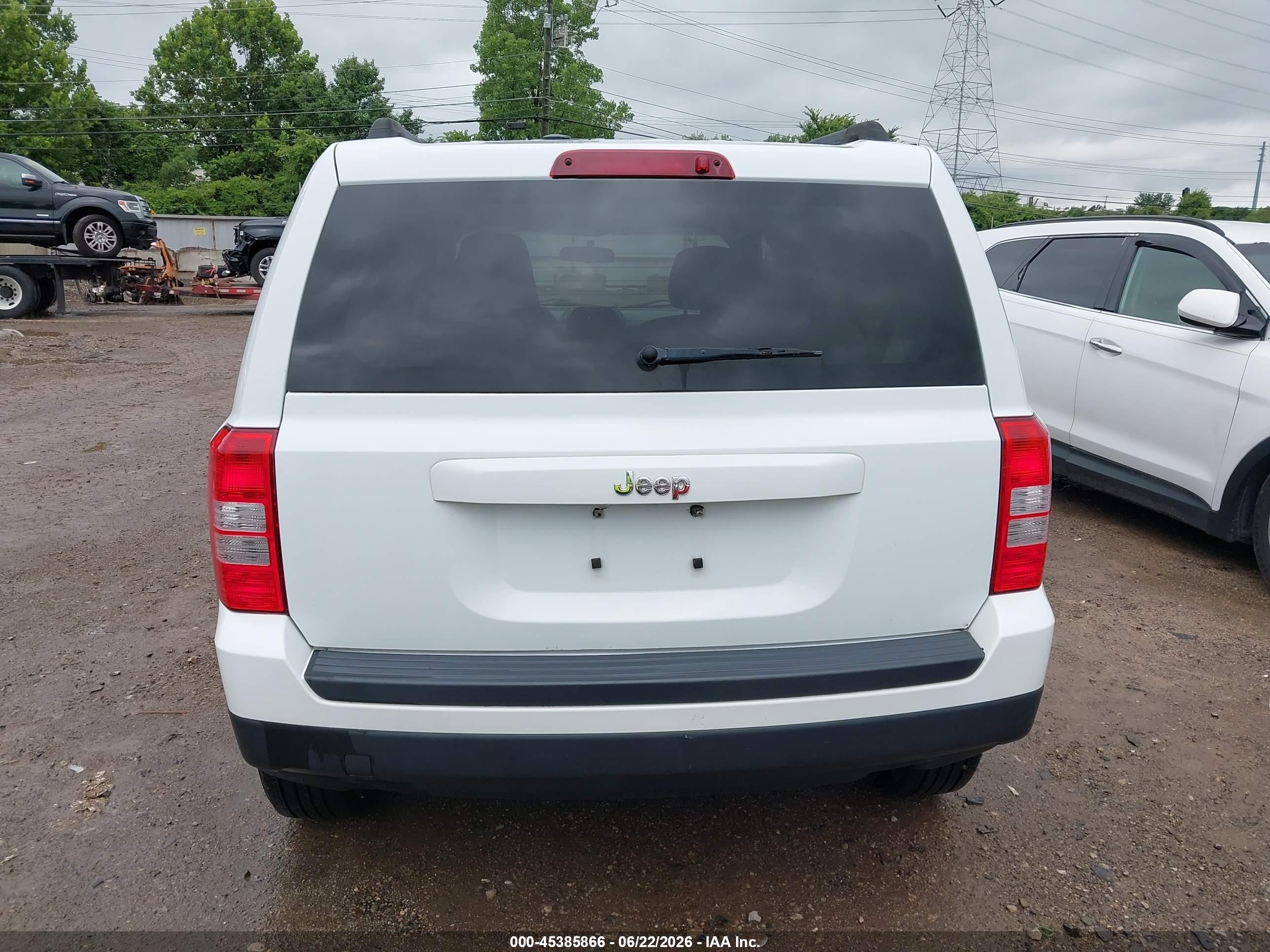 2012 Jeep Patriot Sport White vin: 1C4NJPBA6CD539401