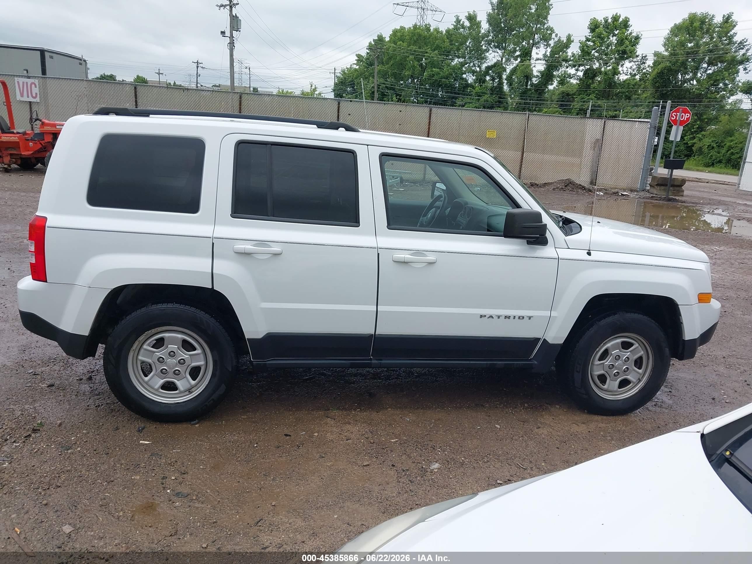 2012 Jeep Patriot Sport White vin: 1C4NJPBA6CD539401