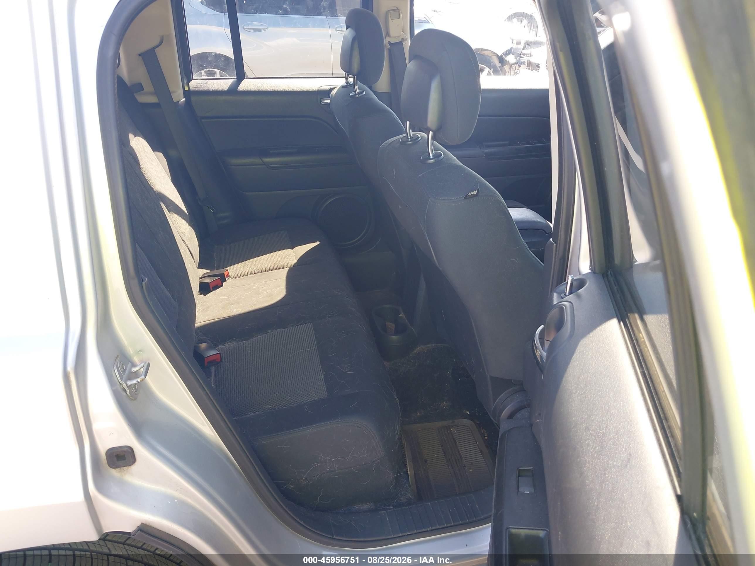 2012 Jeep Patriot Sport Silver vin: 1C4NJPBA6CD622312