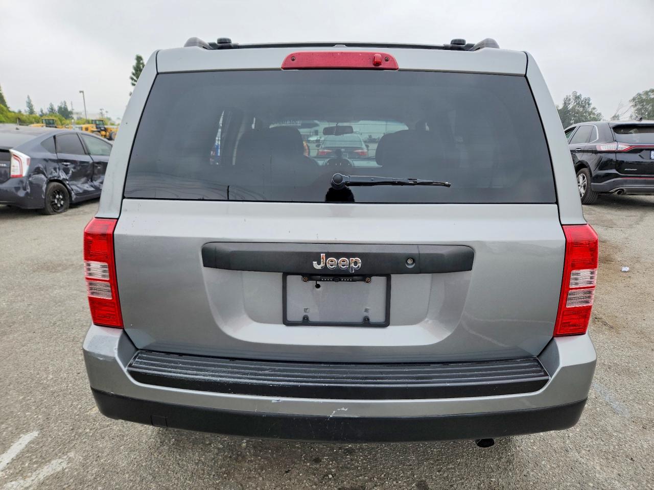 2014 Jeep Patriot Sport Gray vin: 1C4NJPBA6ED631952