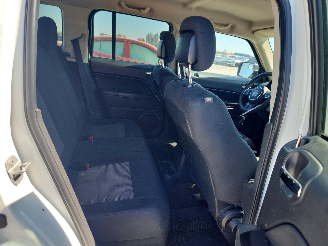 2014 Jeep Patriot Sport White vin: 1C4NJPBA6ED881871