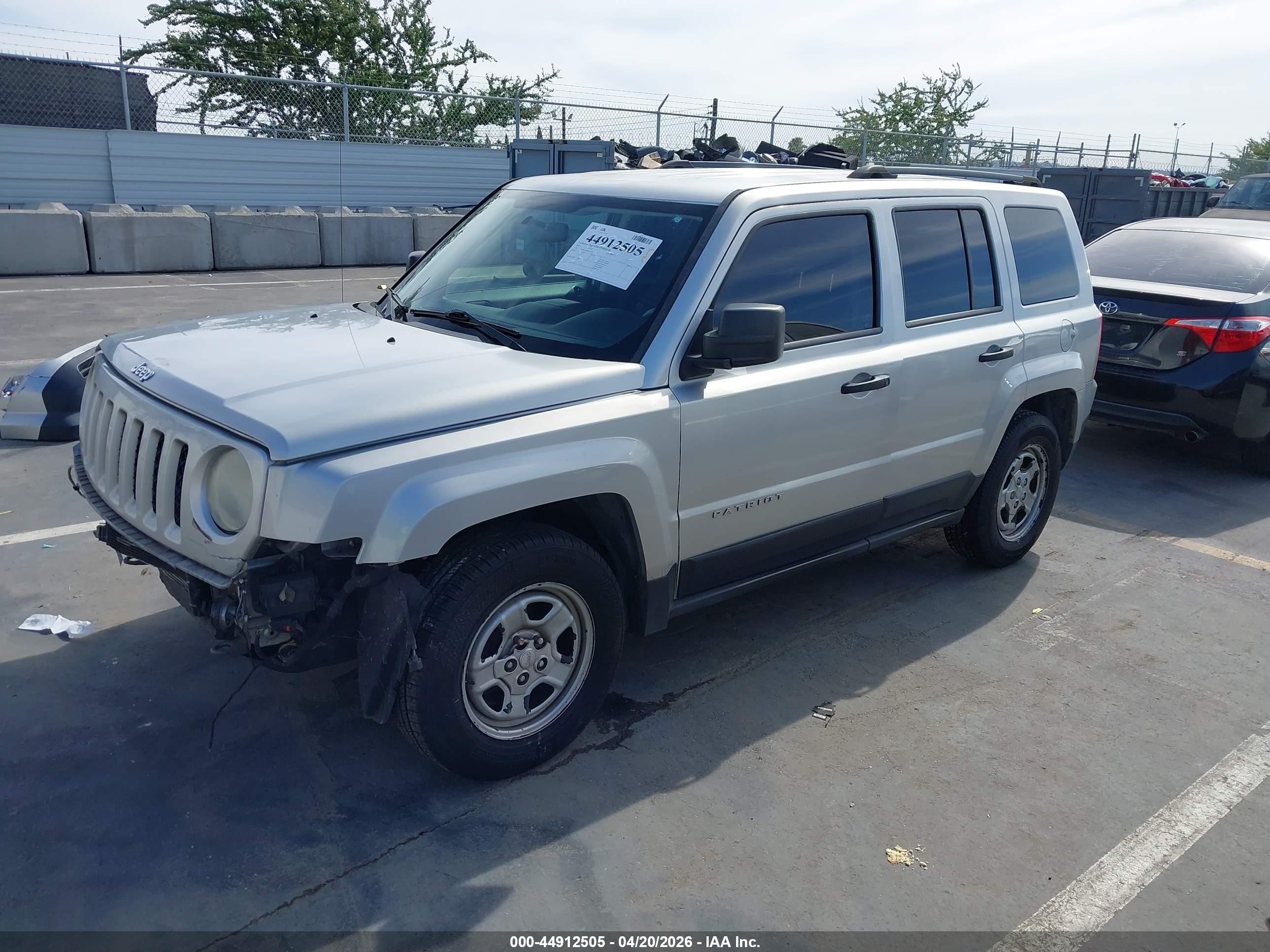 2013 Jeep Patriot Sport Silver vin: 1C4NJPBA7DD187639